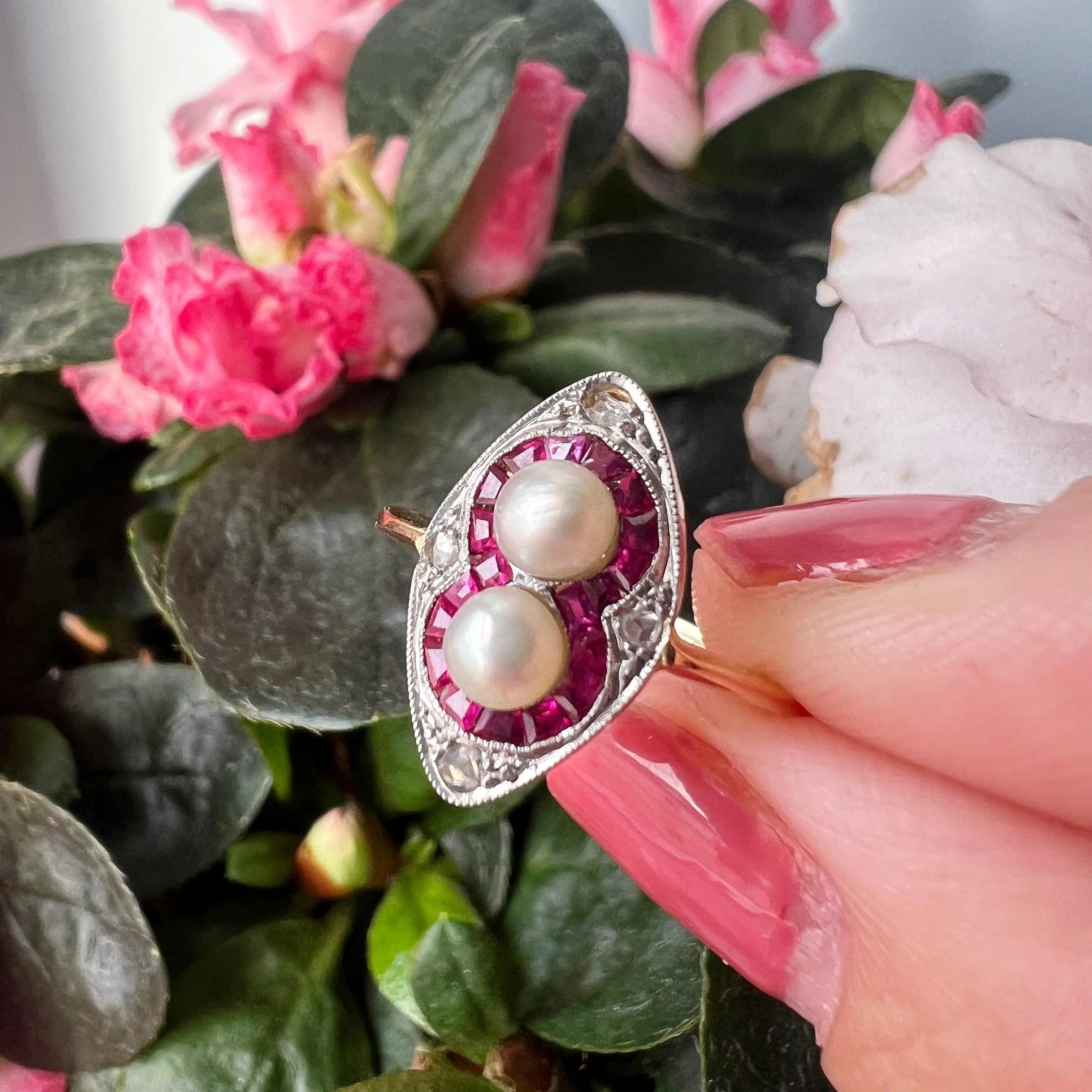 Art Deco era 18K gold pearl ruby diamond ring - Curiously timeless
