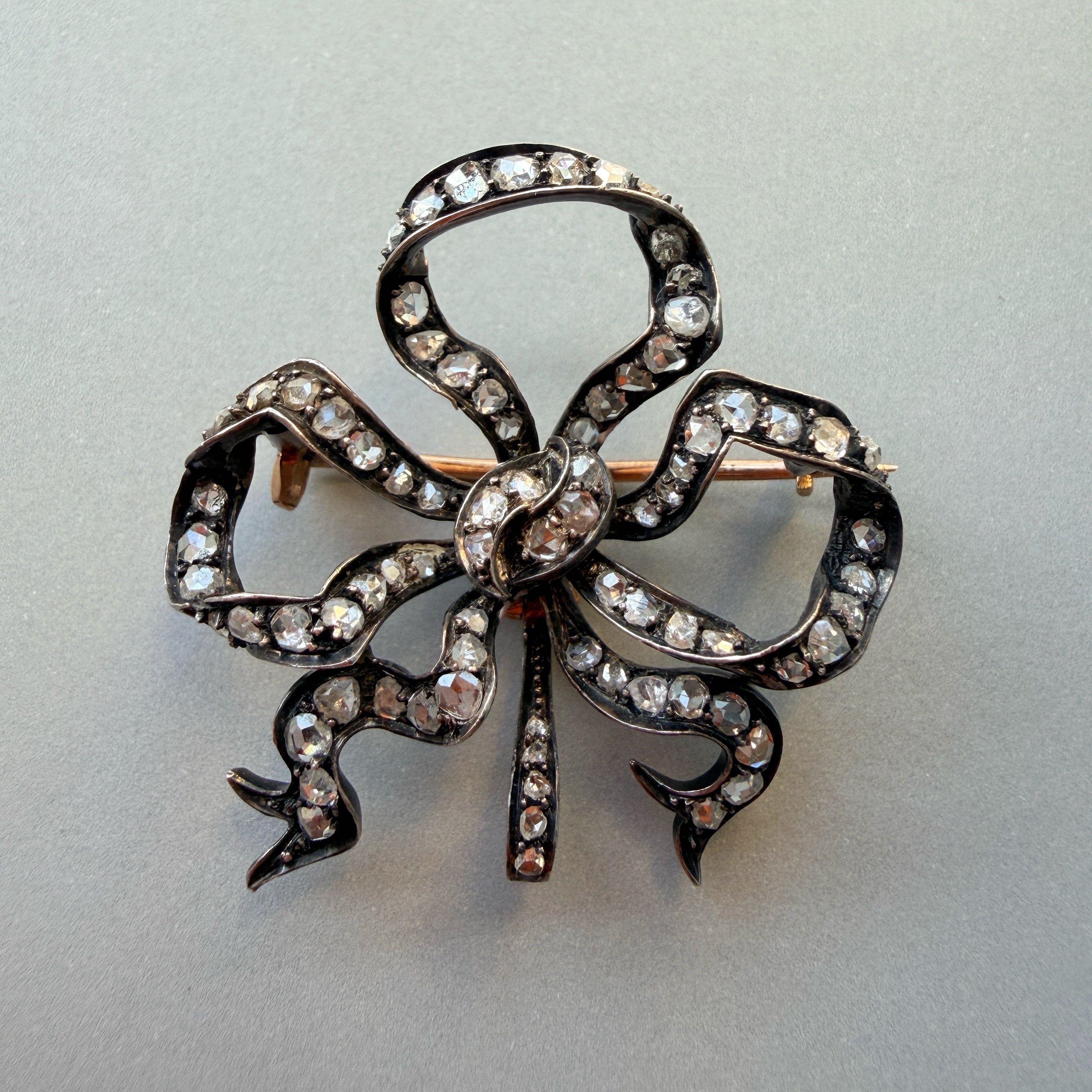 Victorian era 18K gold Diamond Bow Brooch
