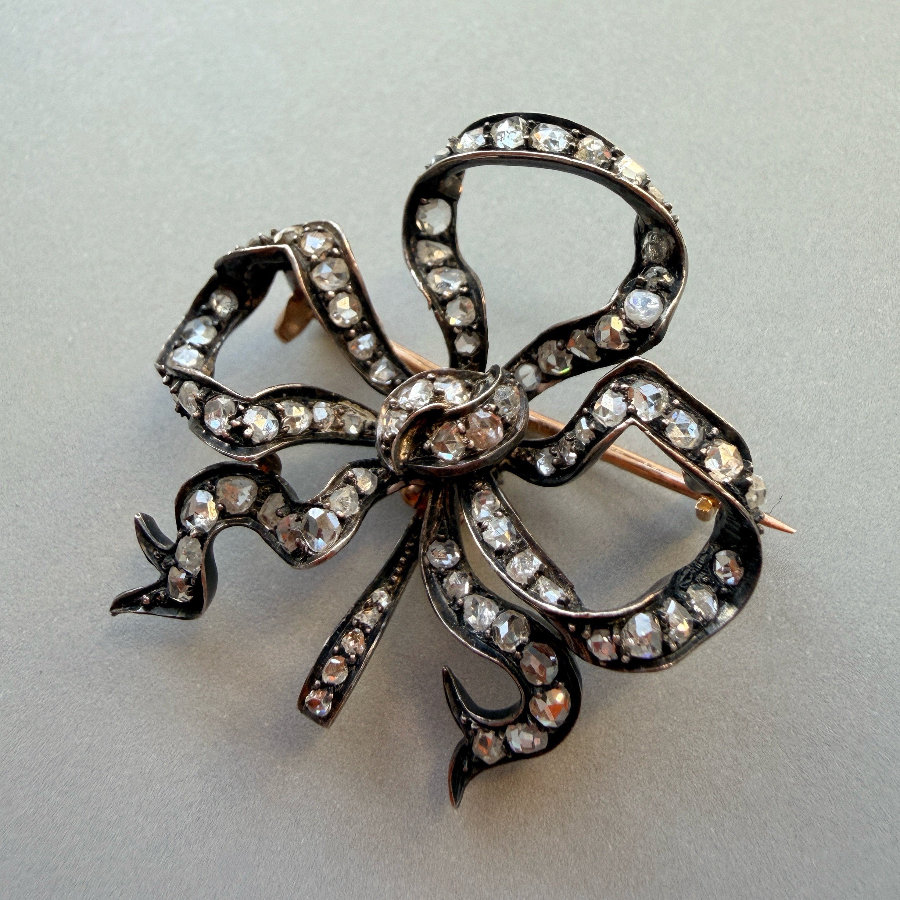 Large Victorian era 18K gold Diamond Bow Brooch