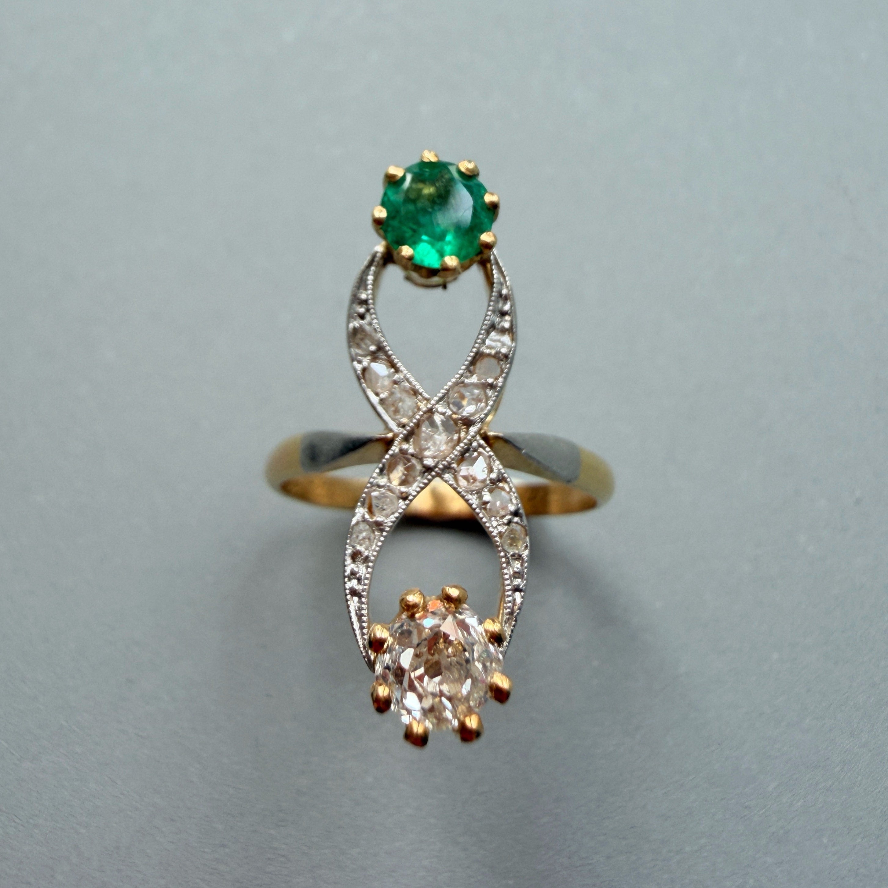 Antique 18K gold emerald diamond princess ring