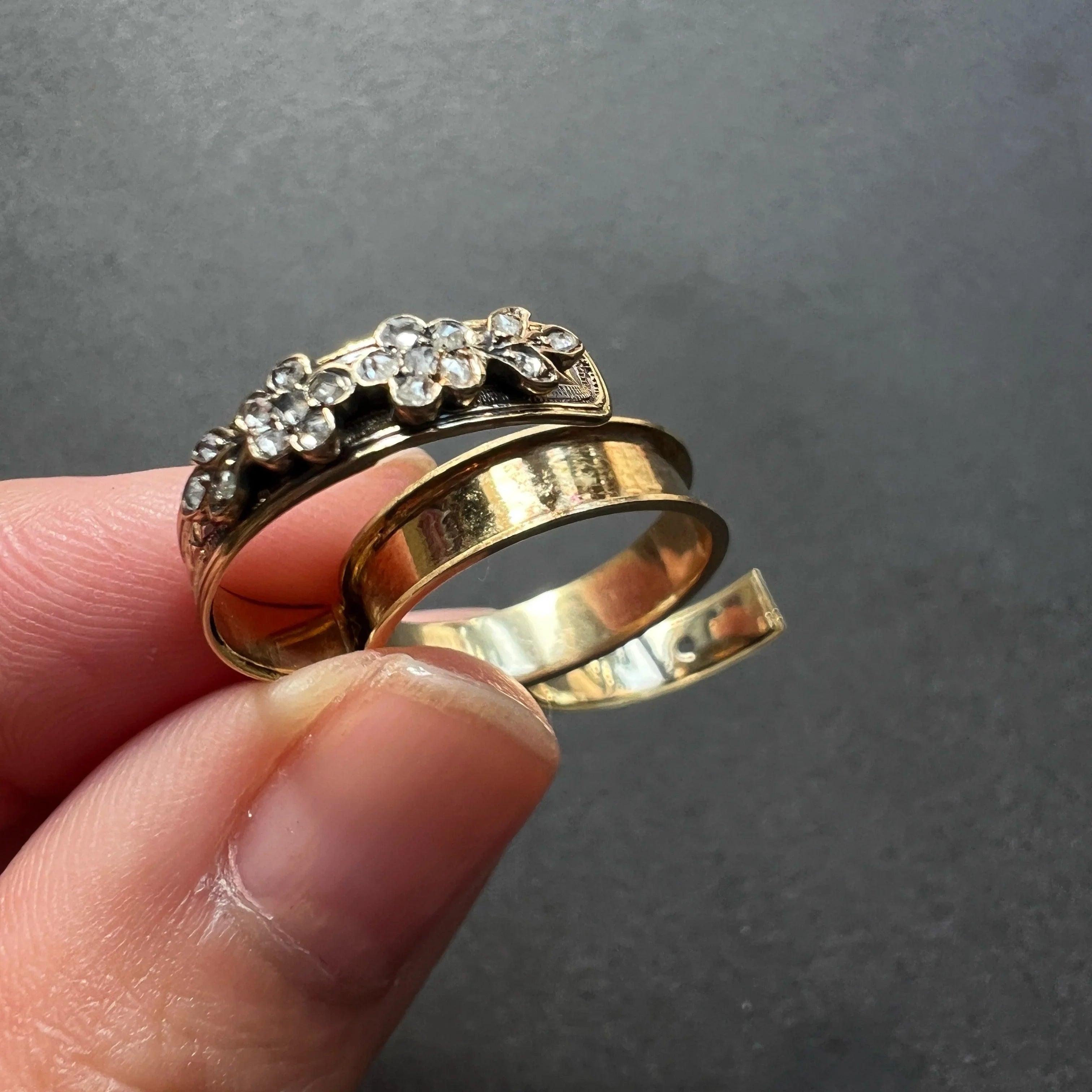 Antique French work 18K Gold Secret Compartment Diamond Forget-Me-Not Flower