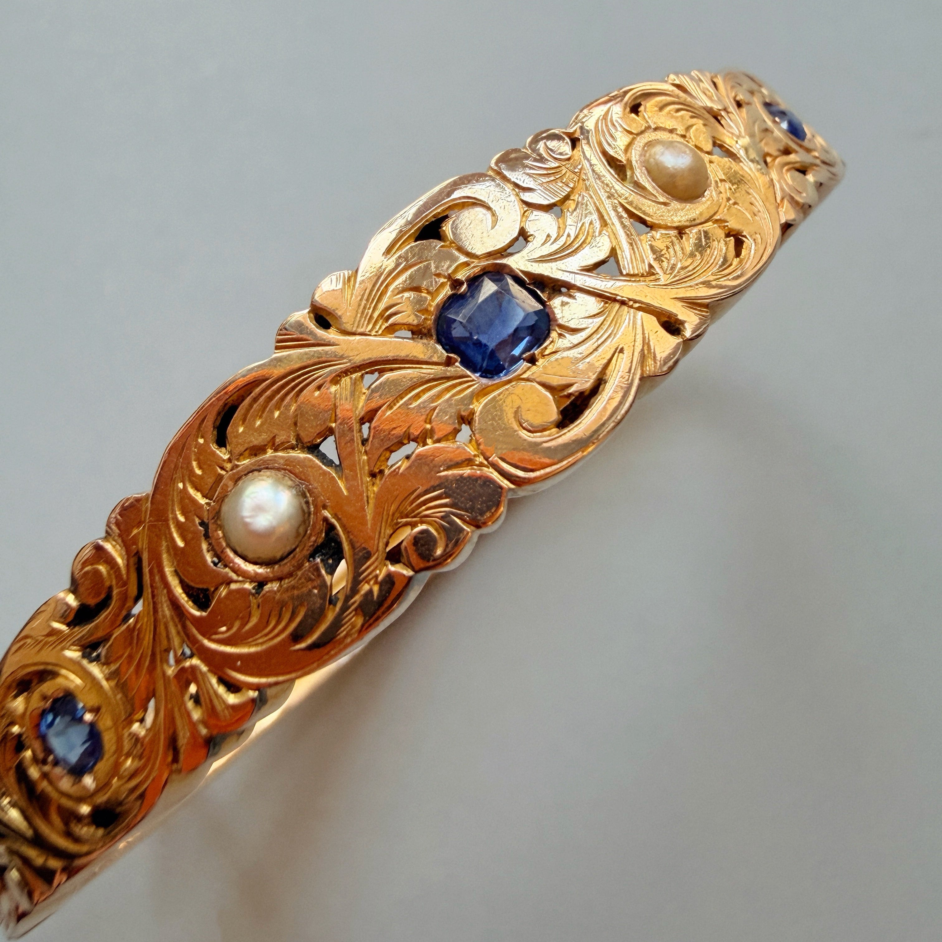 Art Nouveau era 18K gold sapphire pearl bracelet