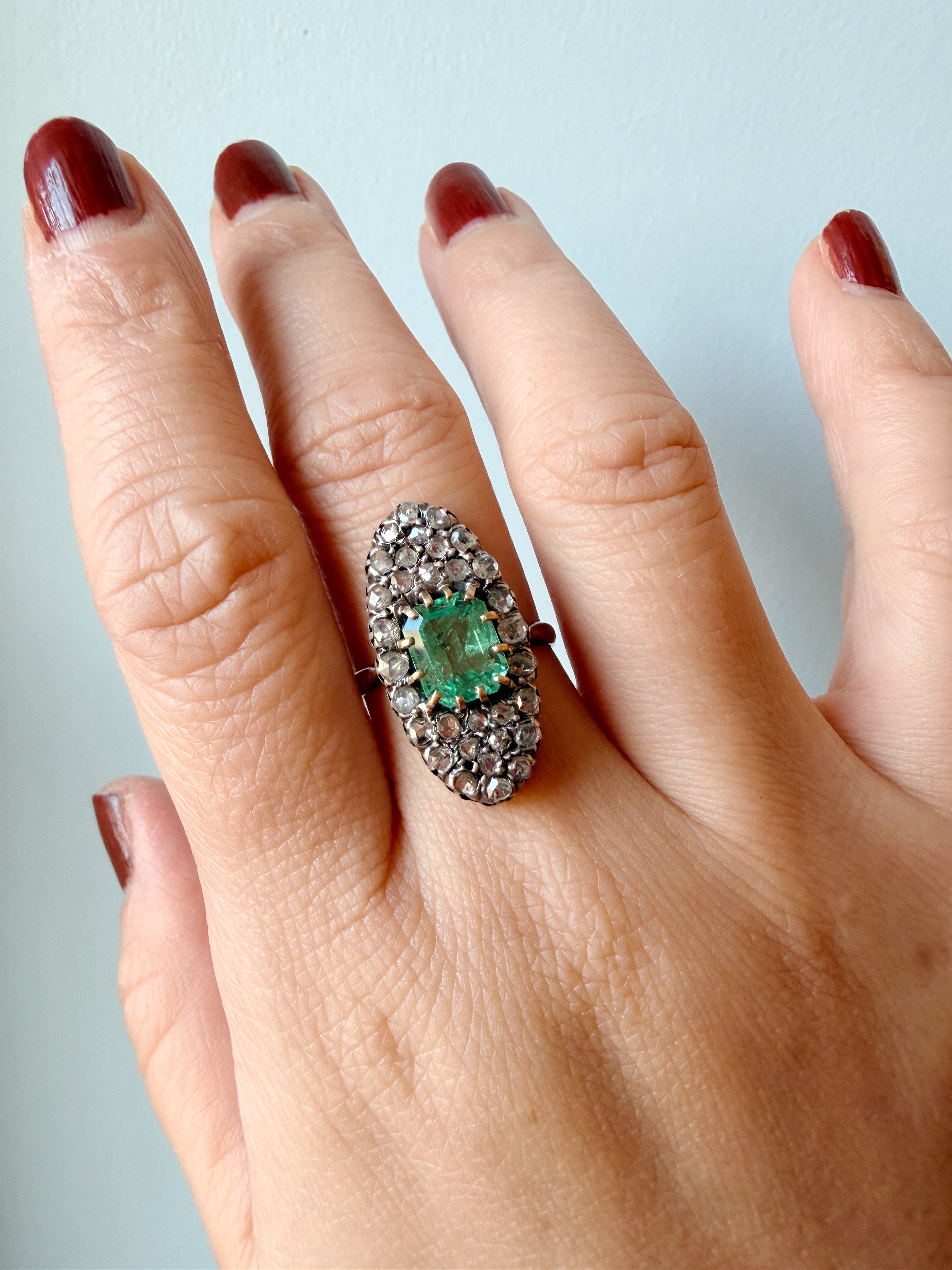 Victorian era 18K gold emerald diamond ring