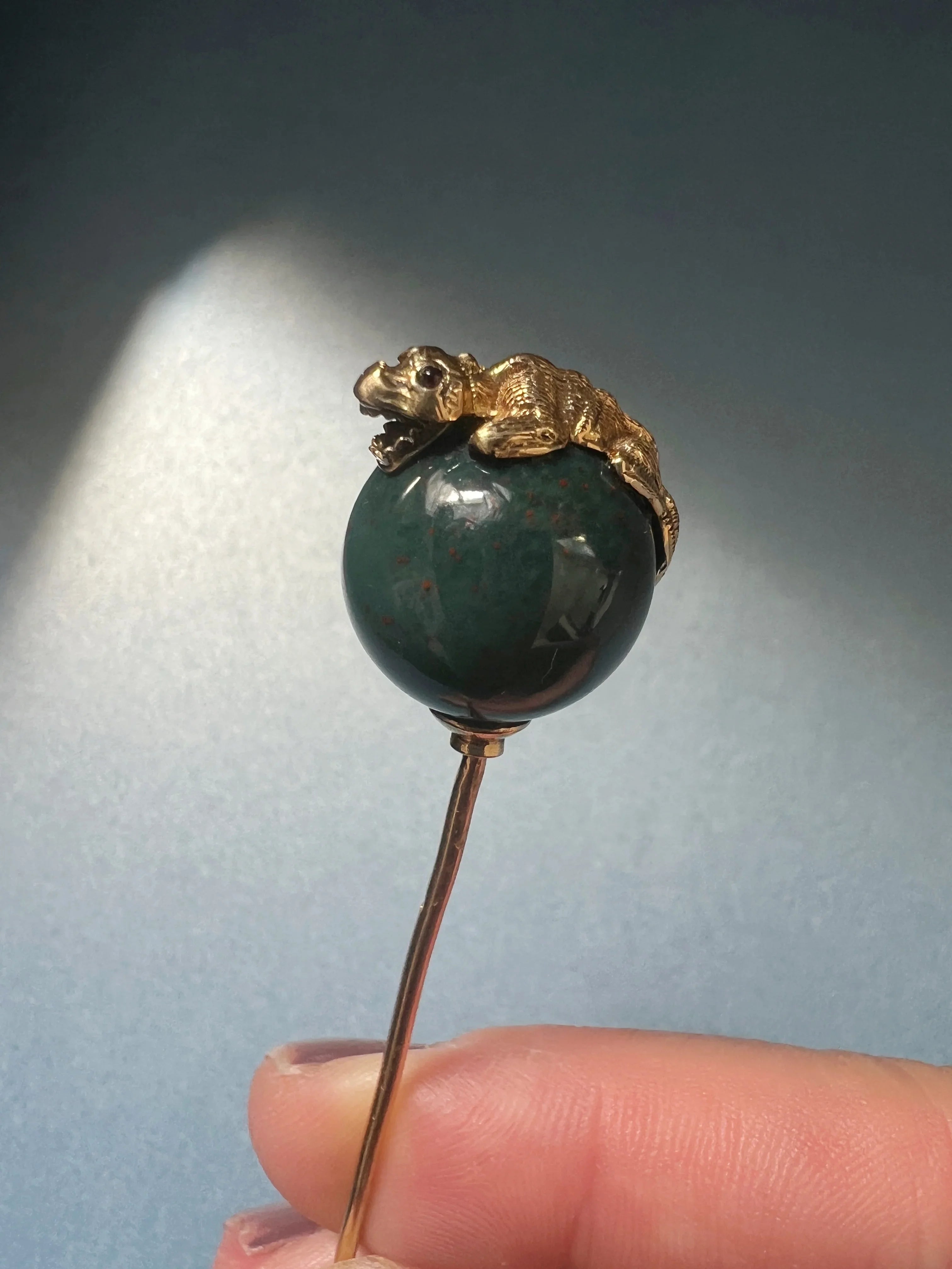 Victorian 18K Gold Bloodstone Crocodile/Lizard Stick Pin