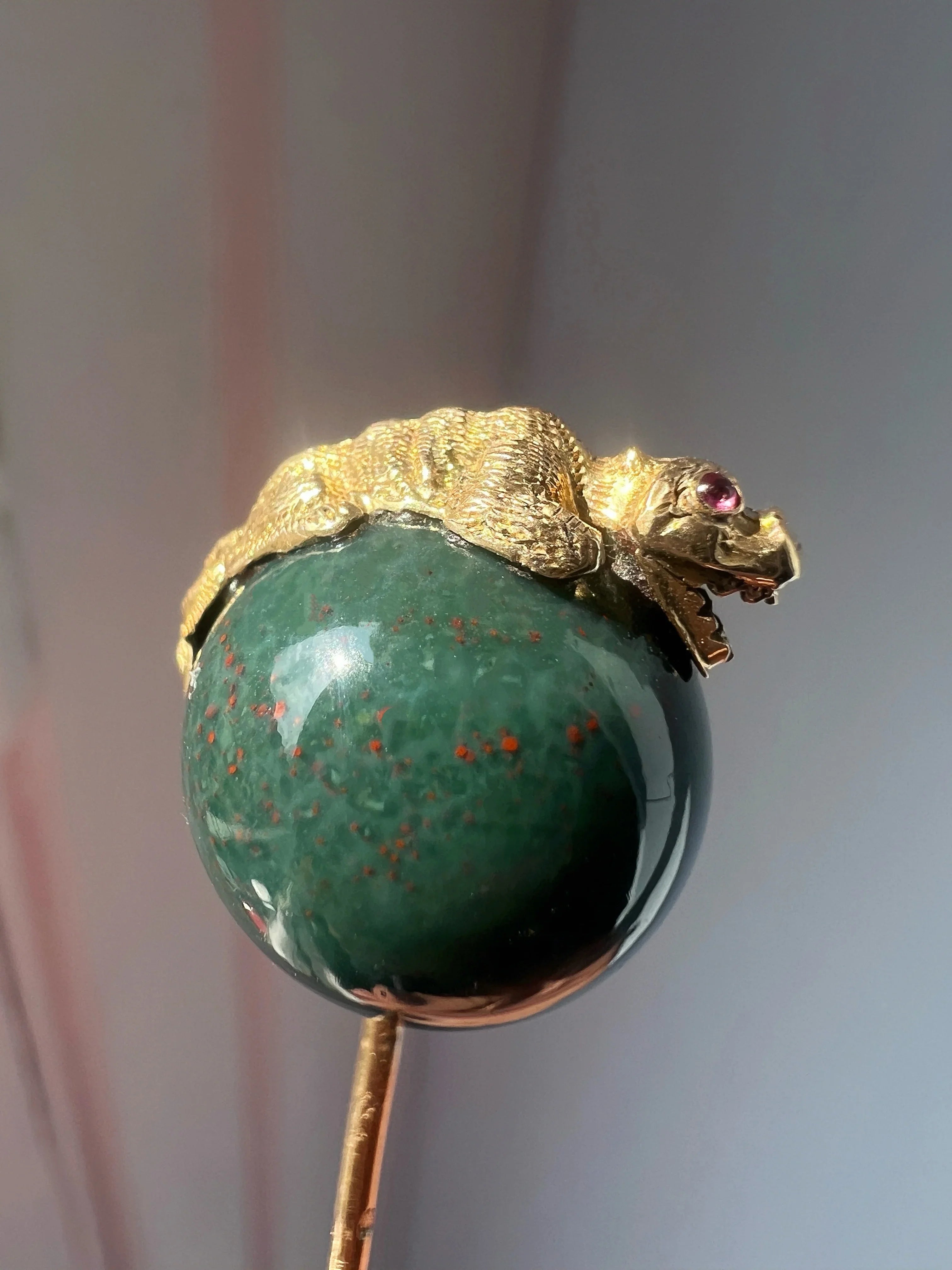 Victorian 18K Gold Bloodstone Crocodile/Lizard Stick Pin