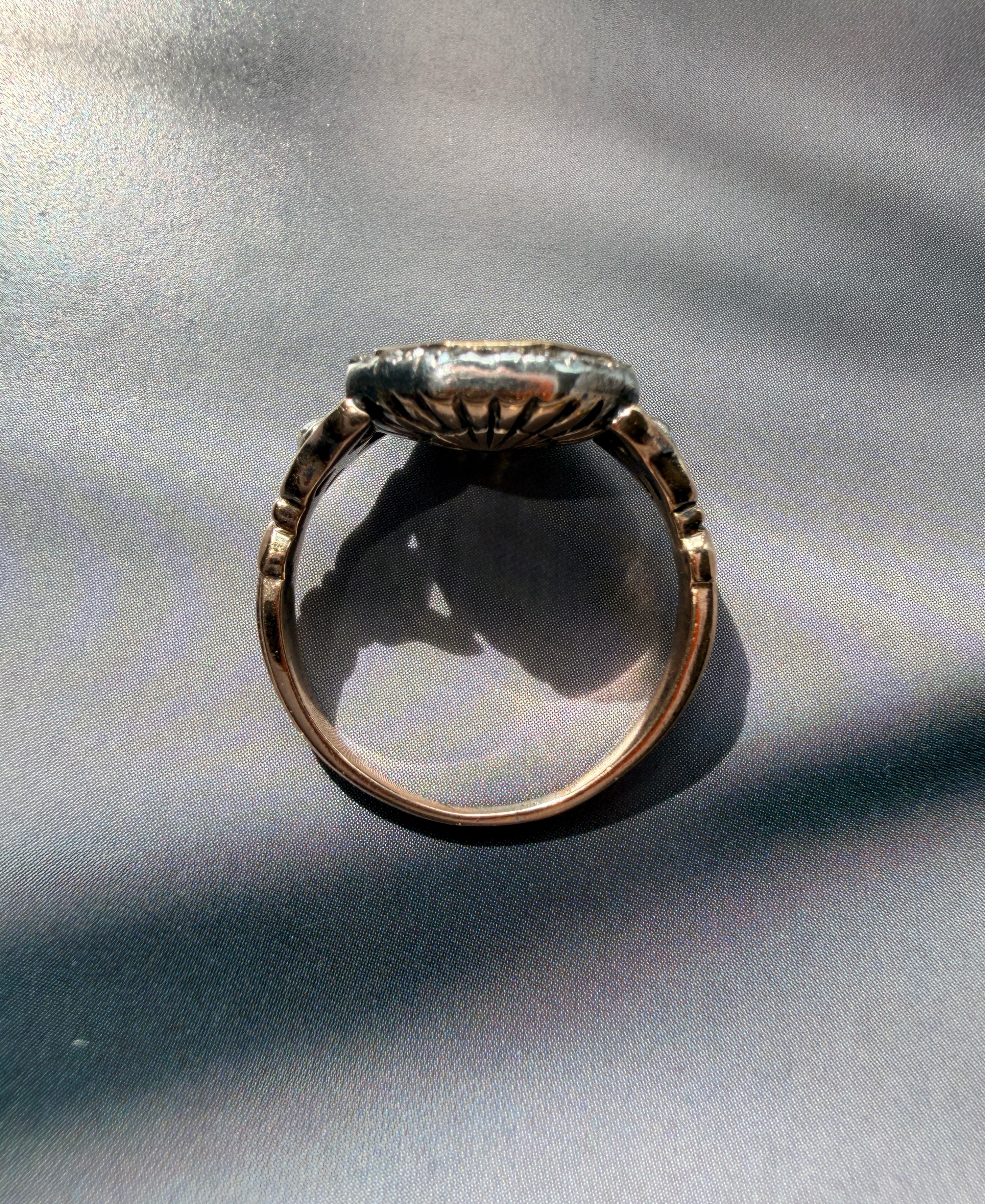 Georgian era 18K gold Aquamarine diamond ring