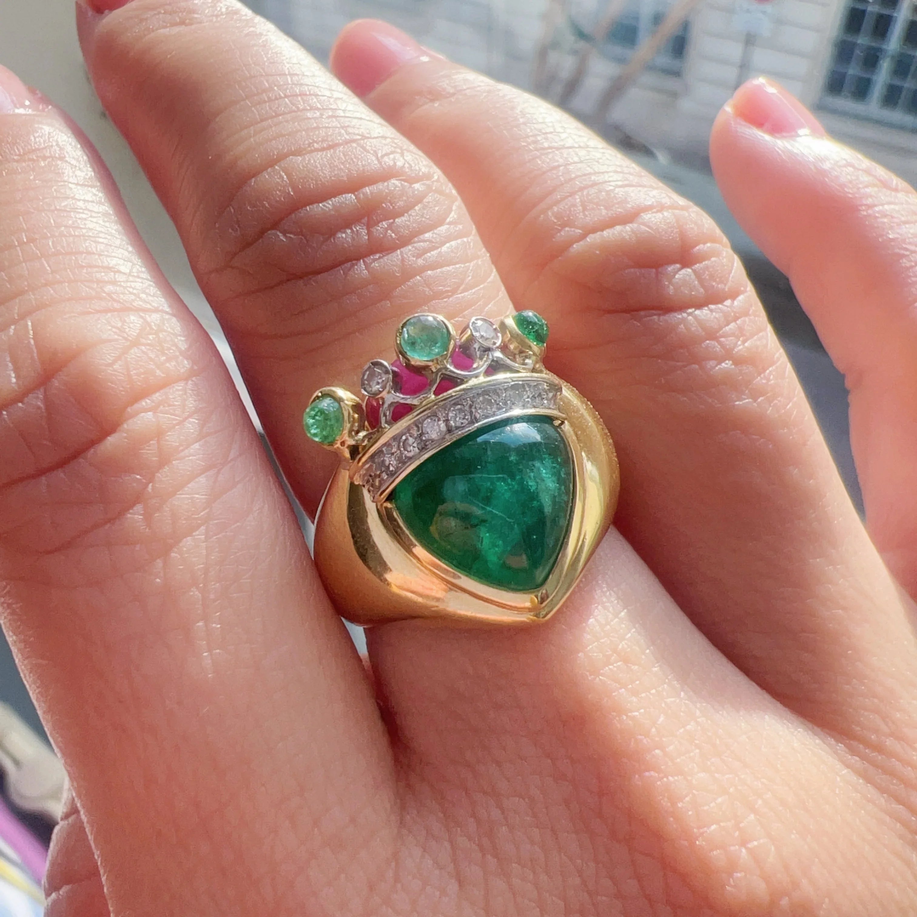 Maria Grazia Baldan 18K gold Emerald Ruby Diamonds crowned heart Ring