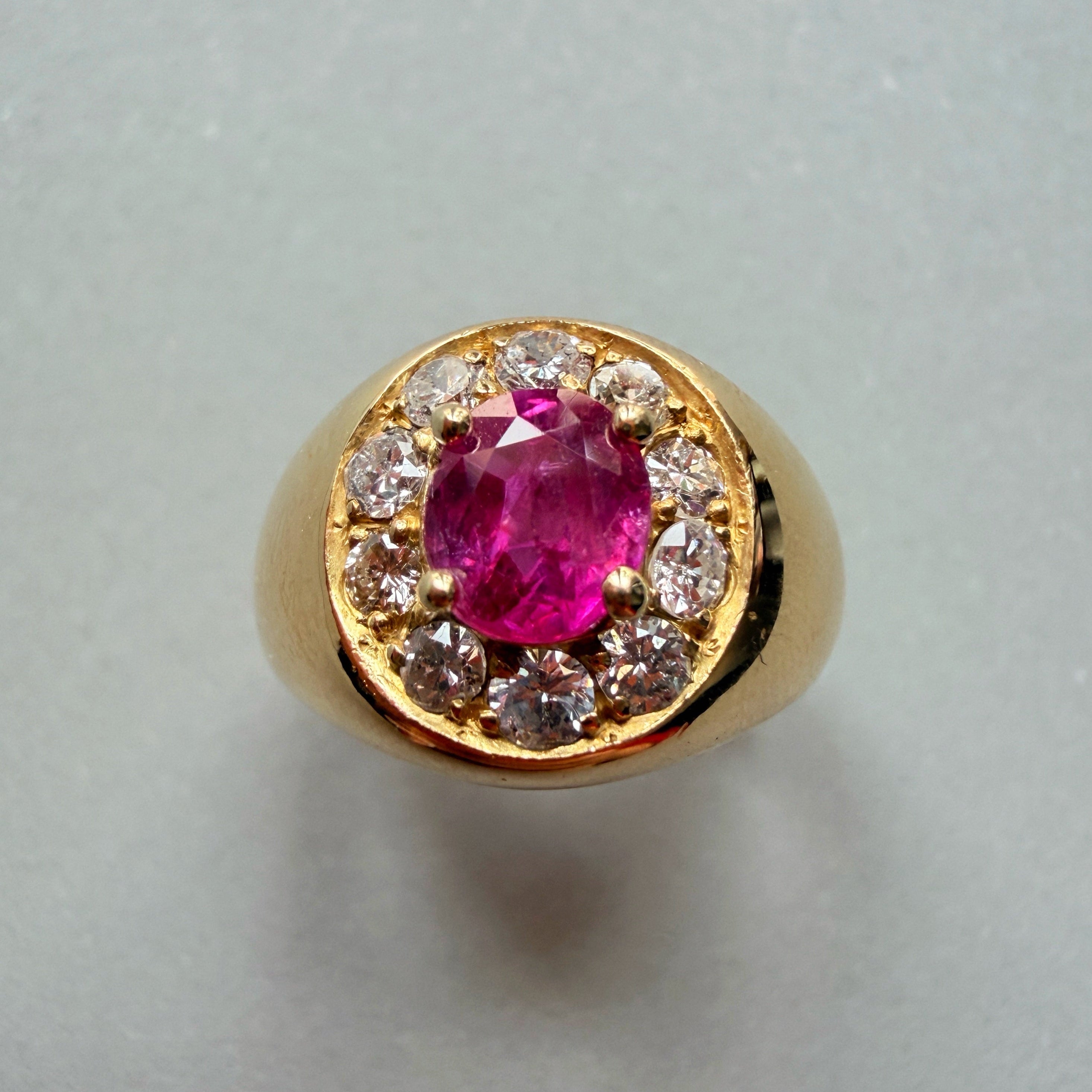 Vintage 18K yellow gold ruby diamond signet ring