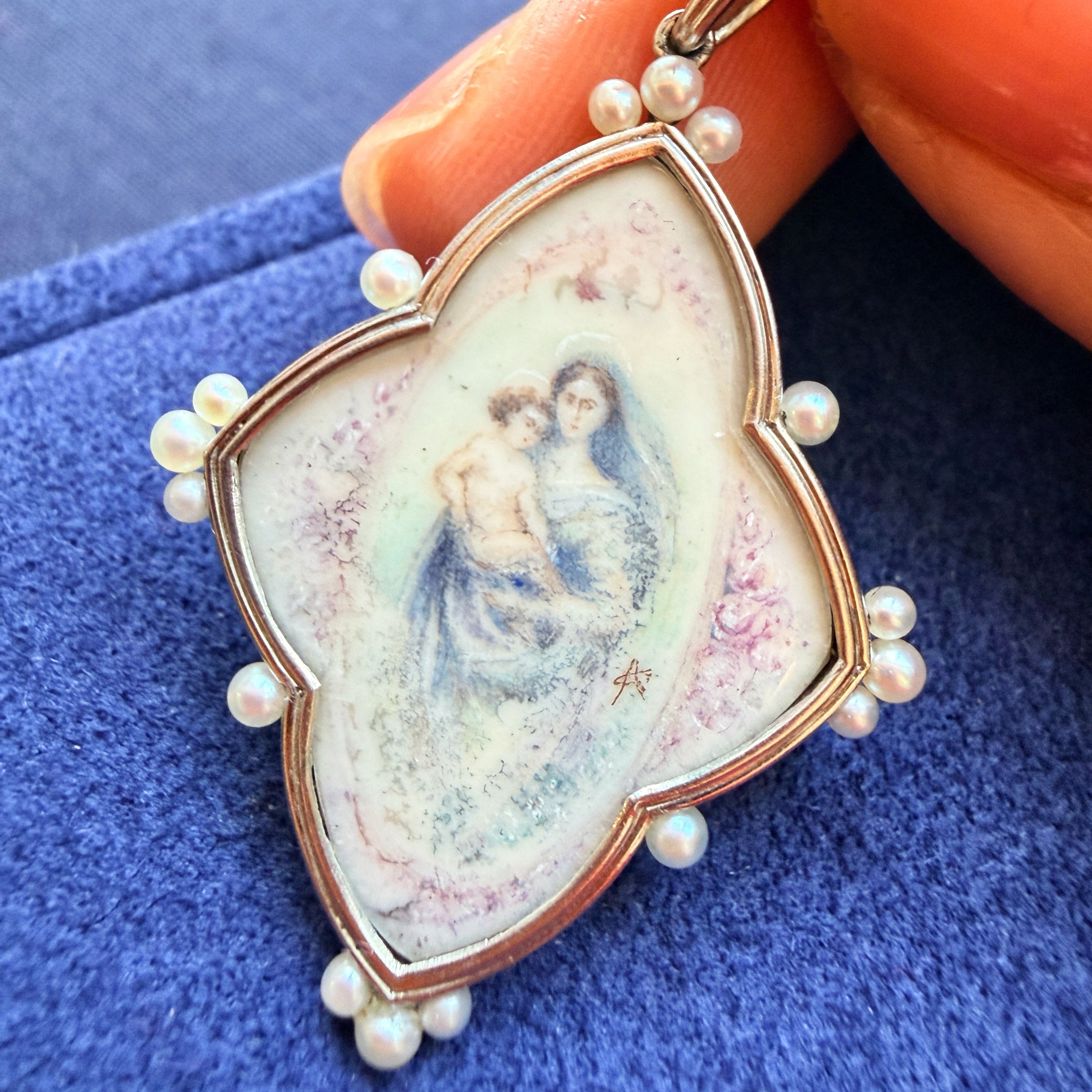 Antique Virgin Mary child Jesus Locket Pendant in platinum
