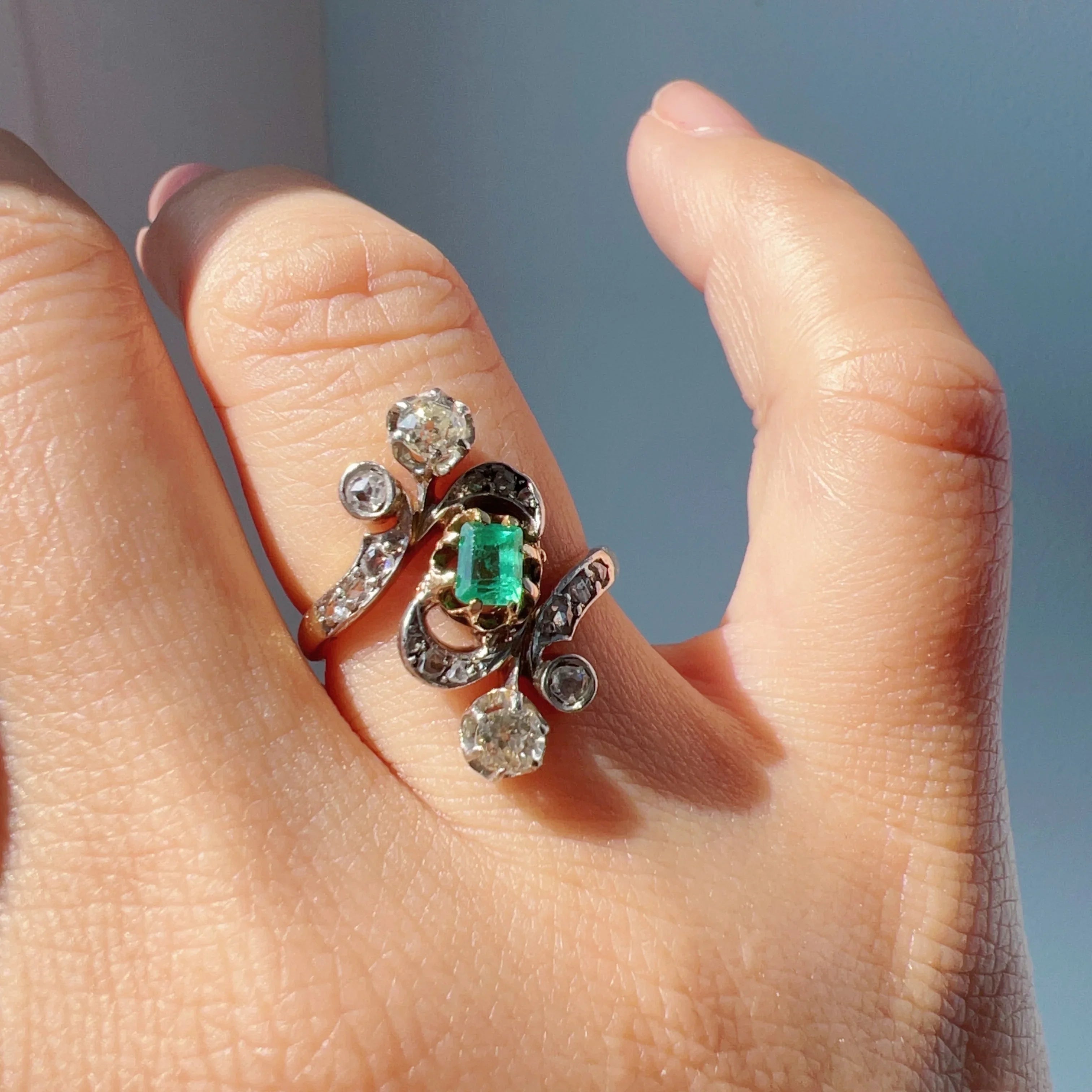 Victorian 18K Gold scroll Emerald & Diamond Ring