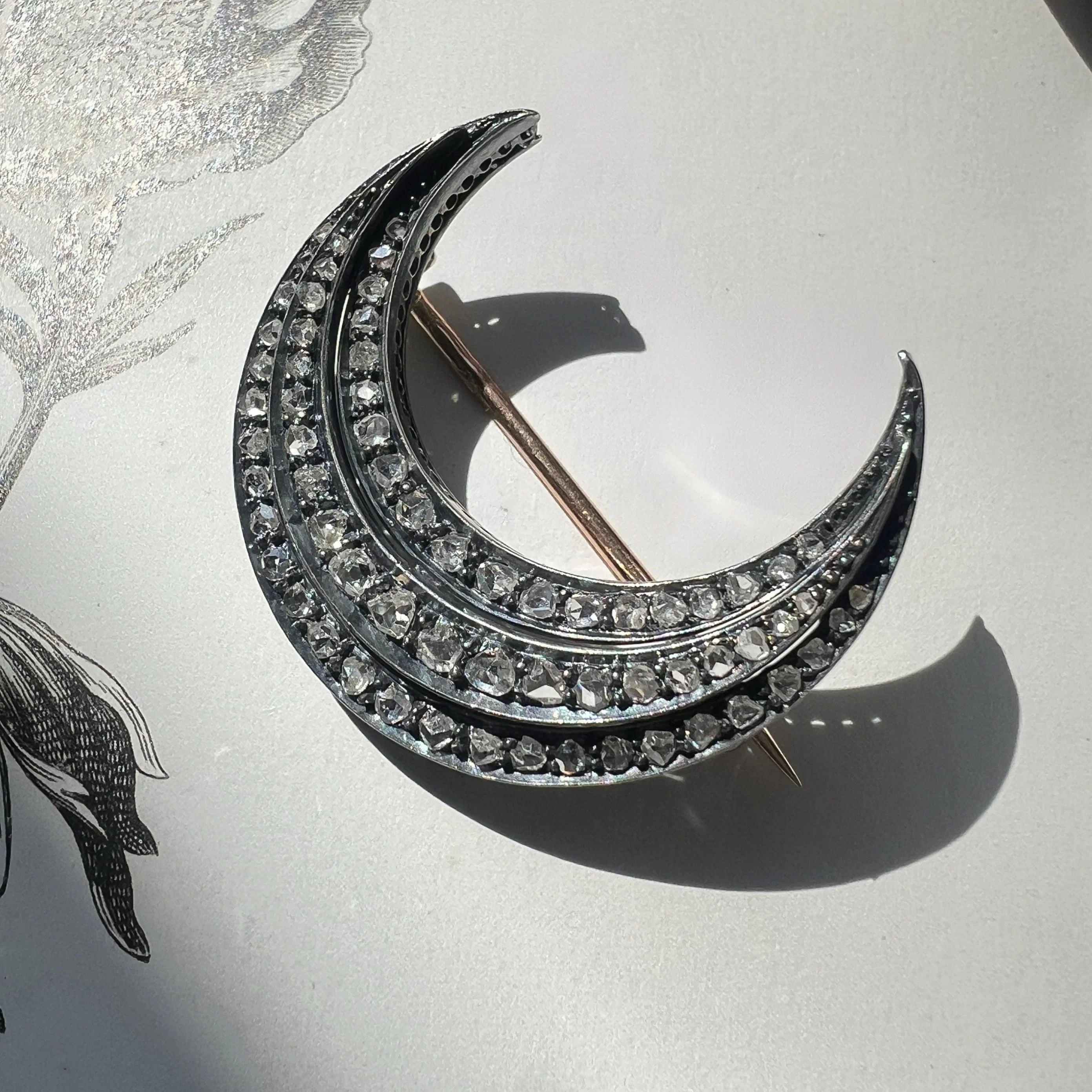 Victorian 18K Gold Rose-Cut Diamond Crescent Moon Brooch