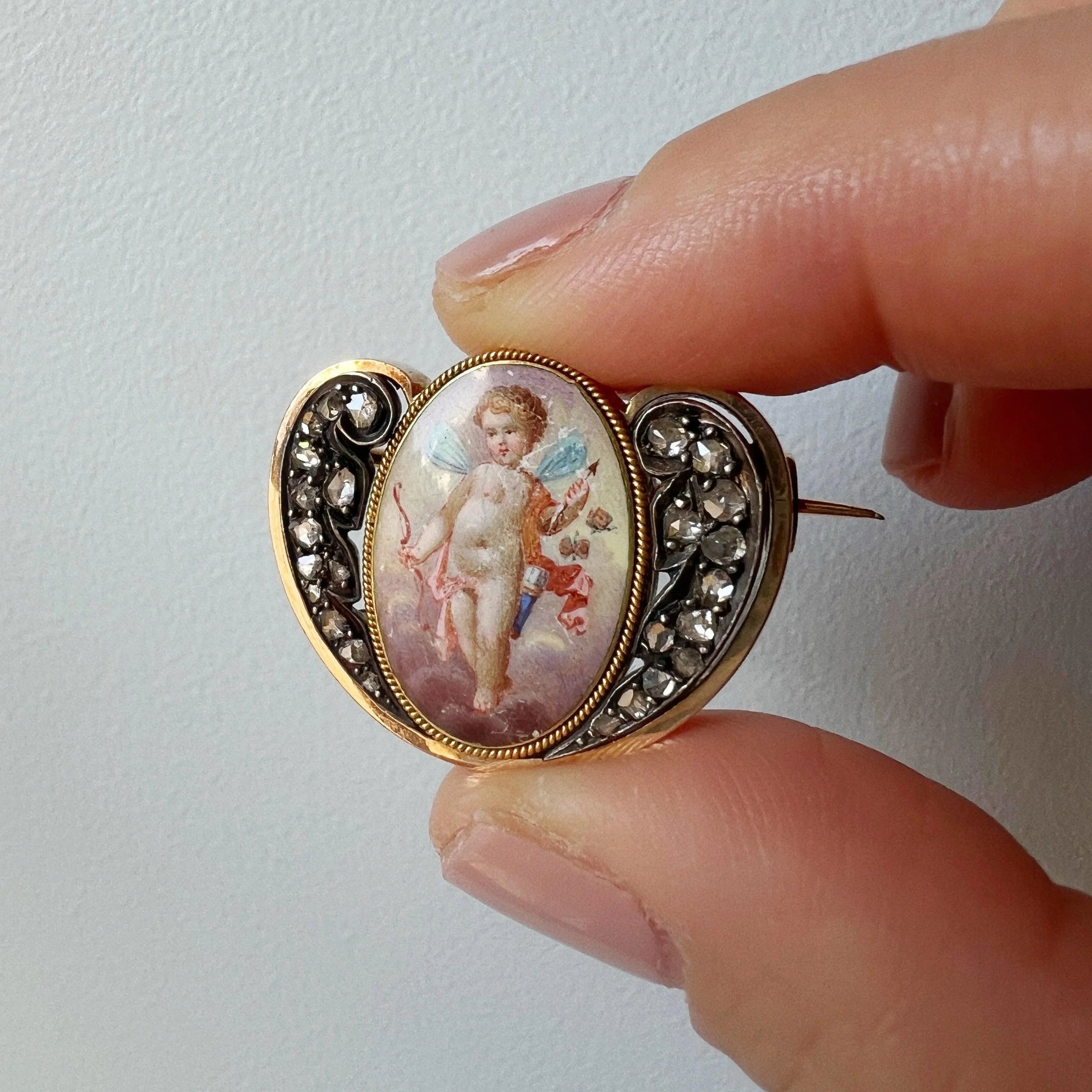 Victorian 18K gold cupid butterfly rose cut diamond brooch - Curiously timeless