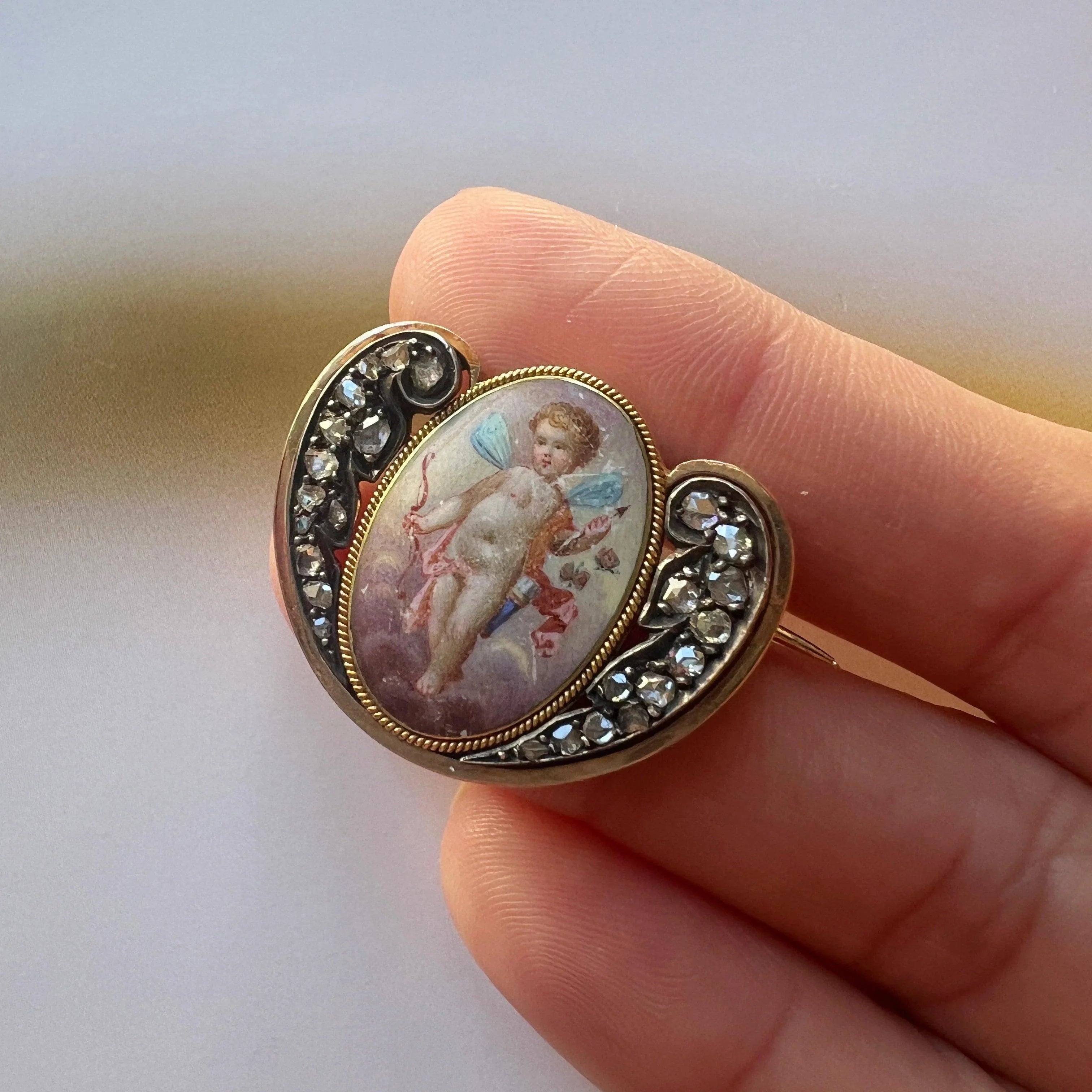 Victorian 18K gold cupid butterfly rose cut diamond brooch - Curiously timeless