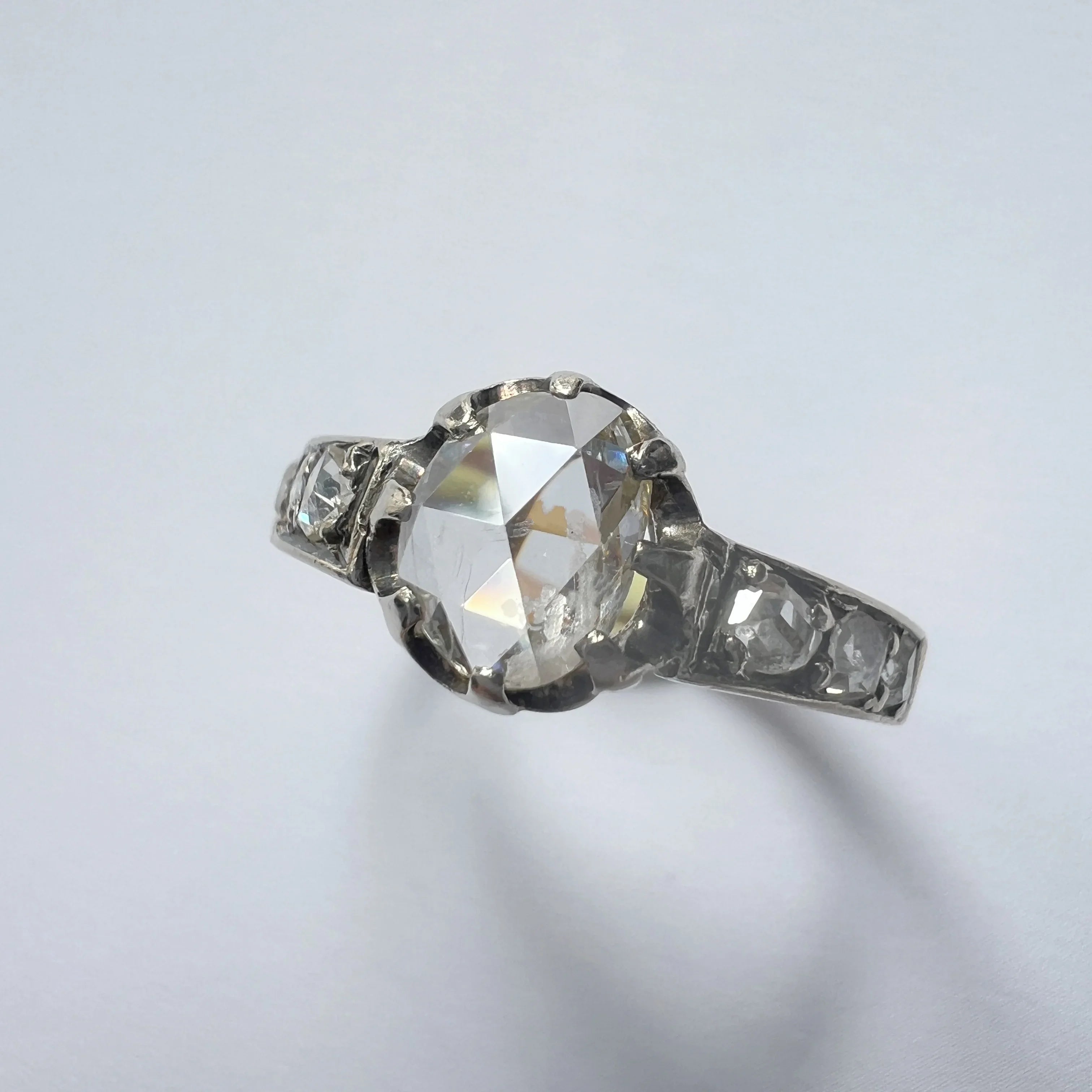 Victorian era 18K gold rose cut diamond ring