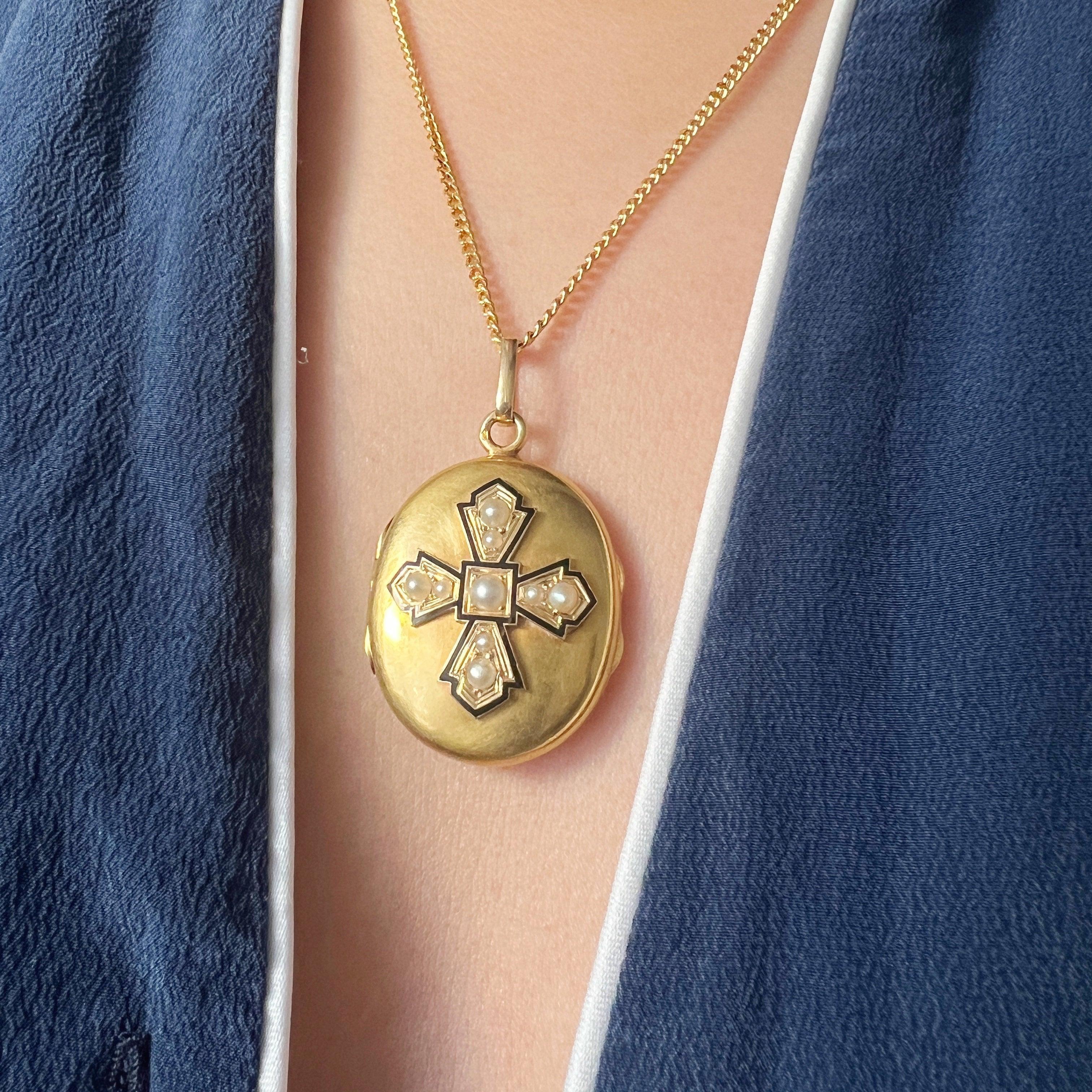 Victorian era 18K gold black enamel pearl locket pendant - Curiously timeless