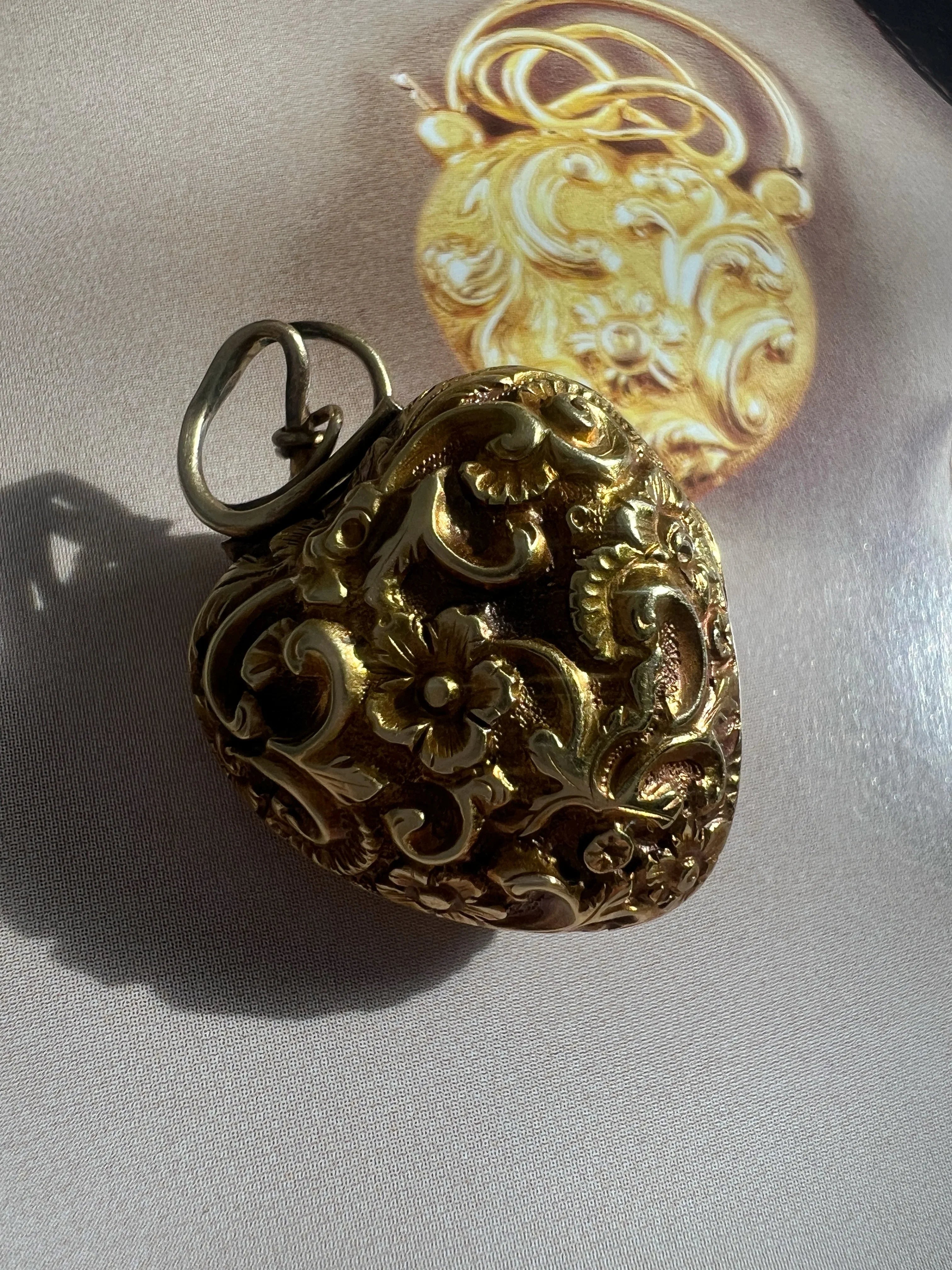 Antique 18K Gold Snake Heart turquoise Locket Pendant