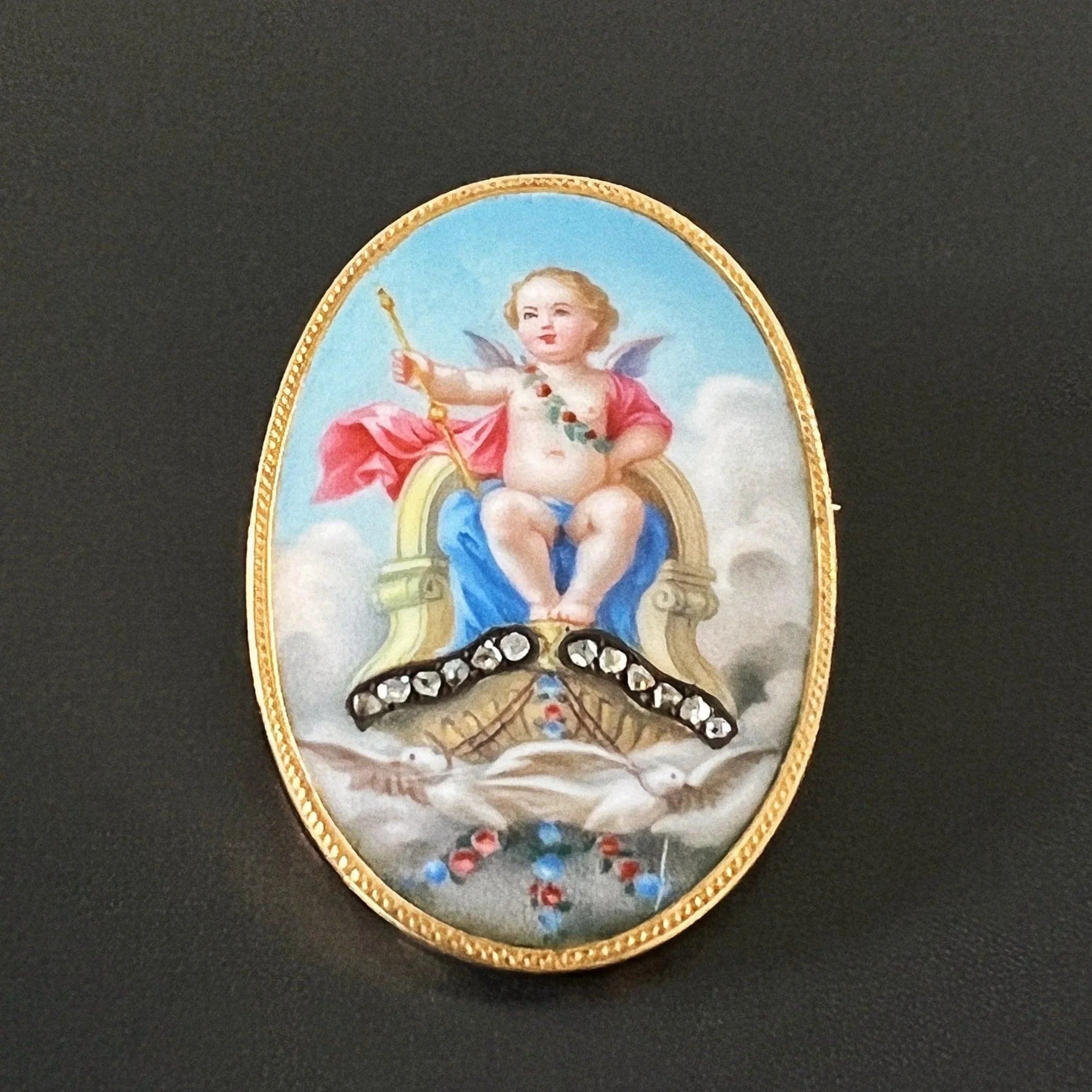 Victorian era 18K gold cherub in majesty enamel diamond brooch - Curiously timeless