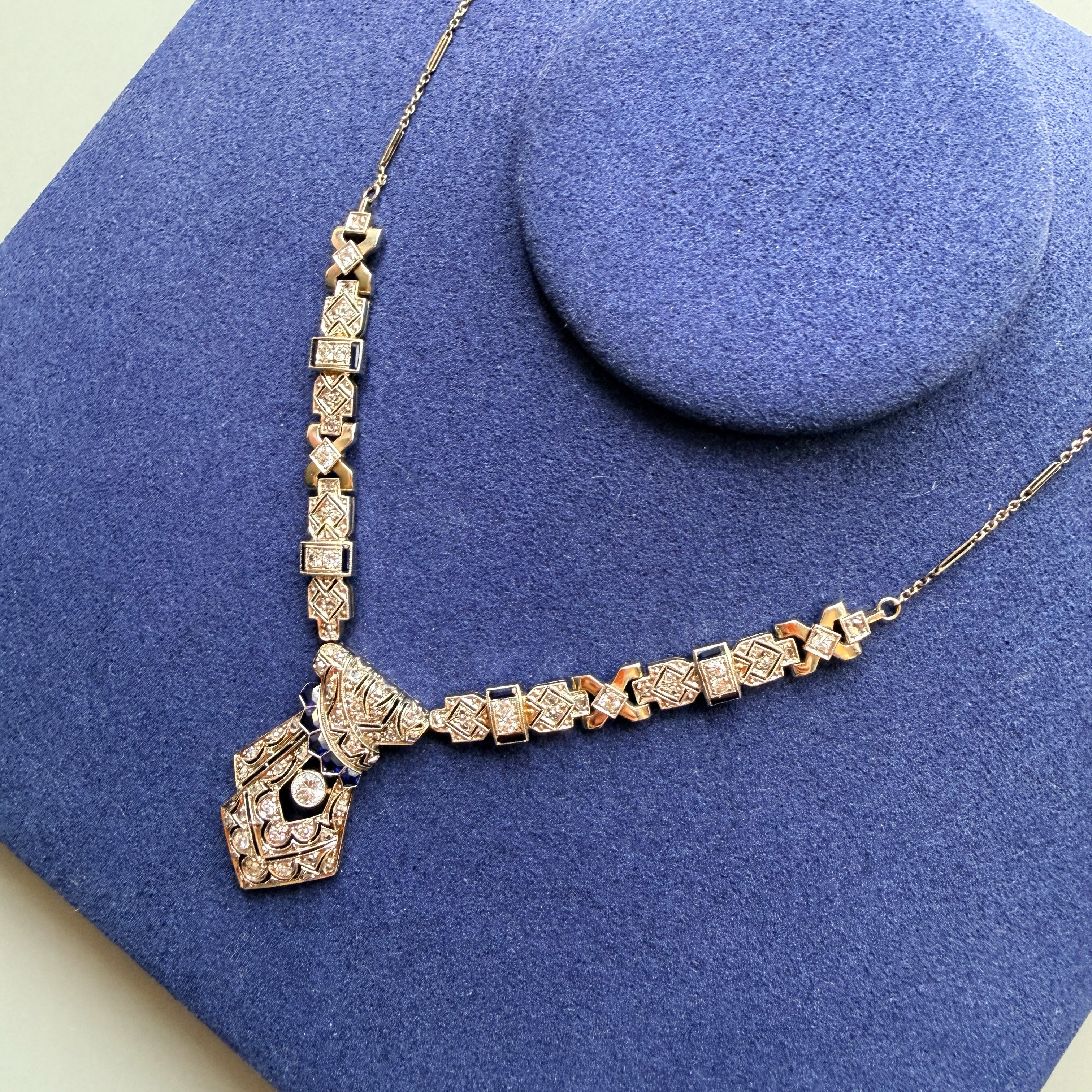 Art Deco French work 18K gold platinum diamond sapphire necklace