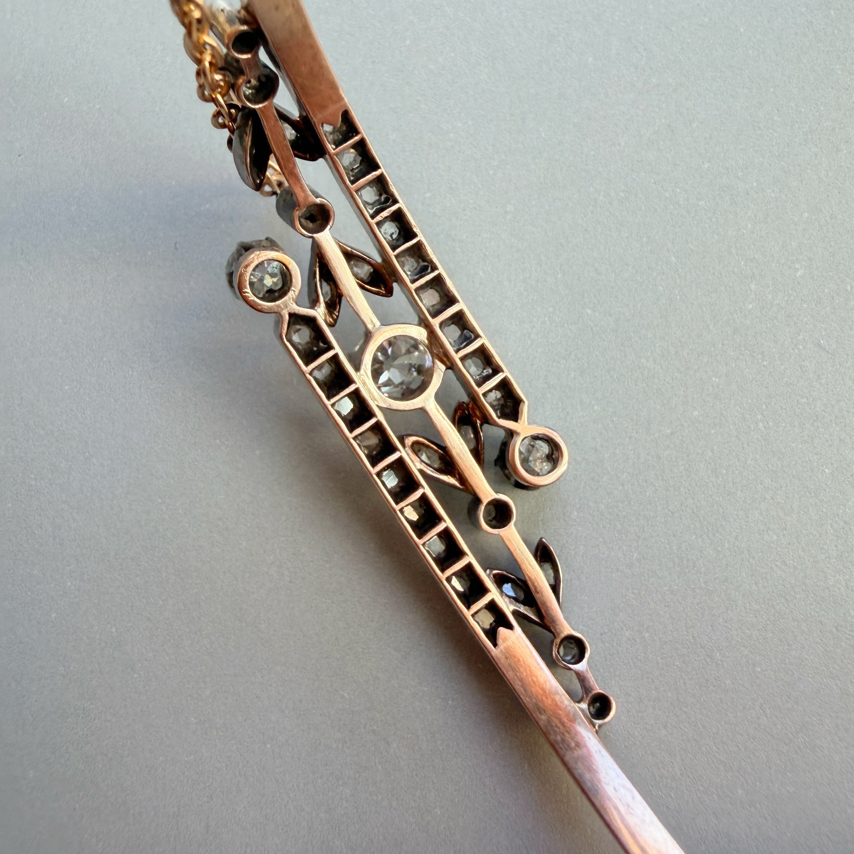 Antique Victorian era 18K gold diamond flower bracelet