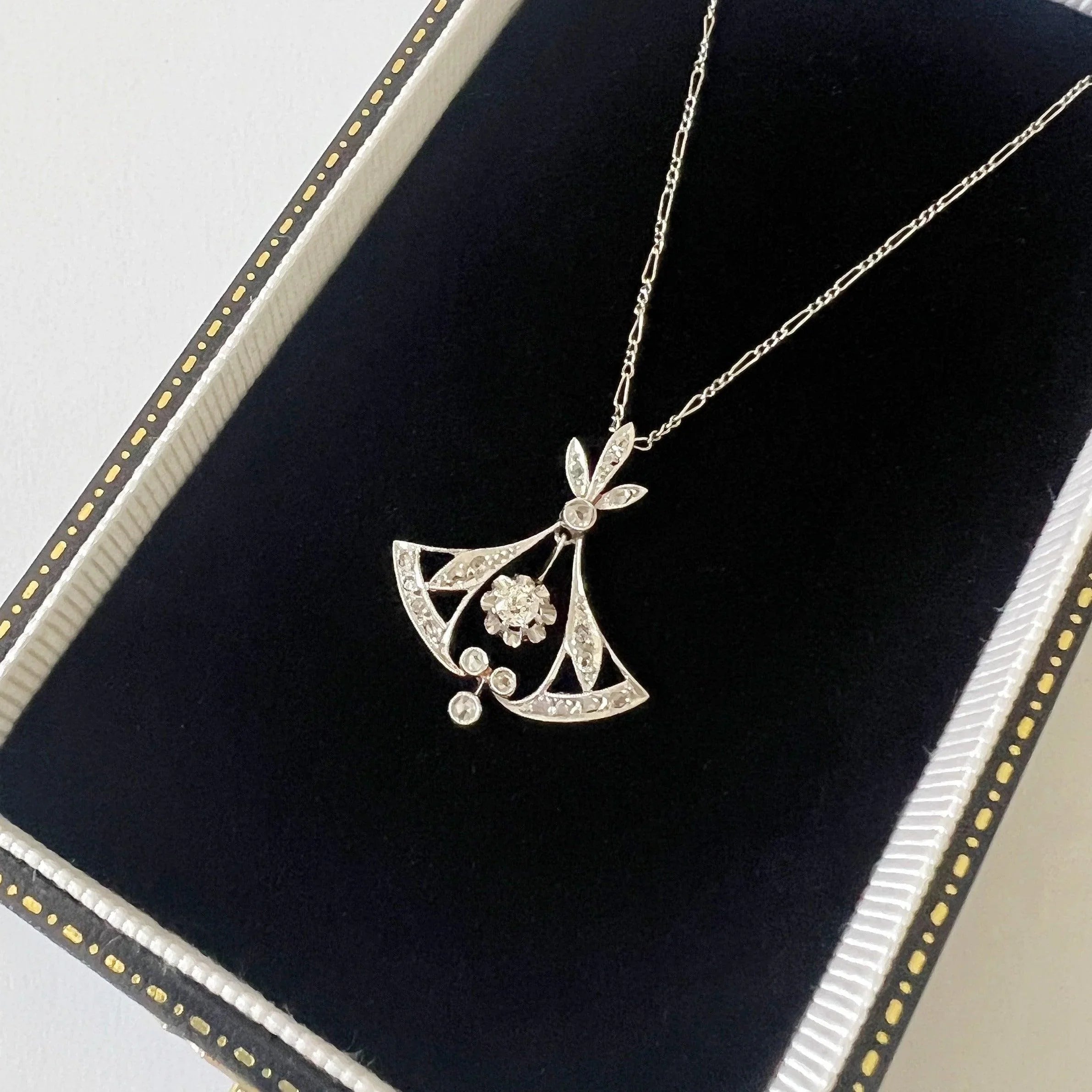 Edwardian/Belle Epoque 18K gold platinum diamond necklace - Curiously timeless