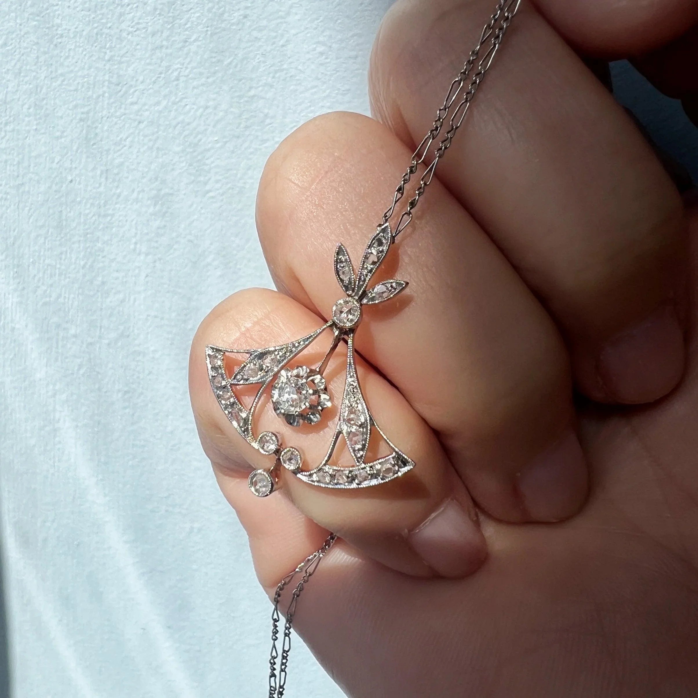 Edwardian/Belle Epoque 18K gold platinum diamond necklace - Curiously timeless