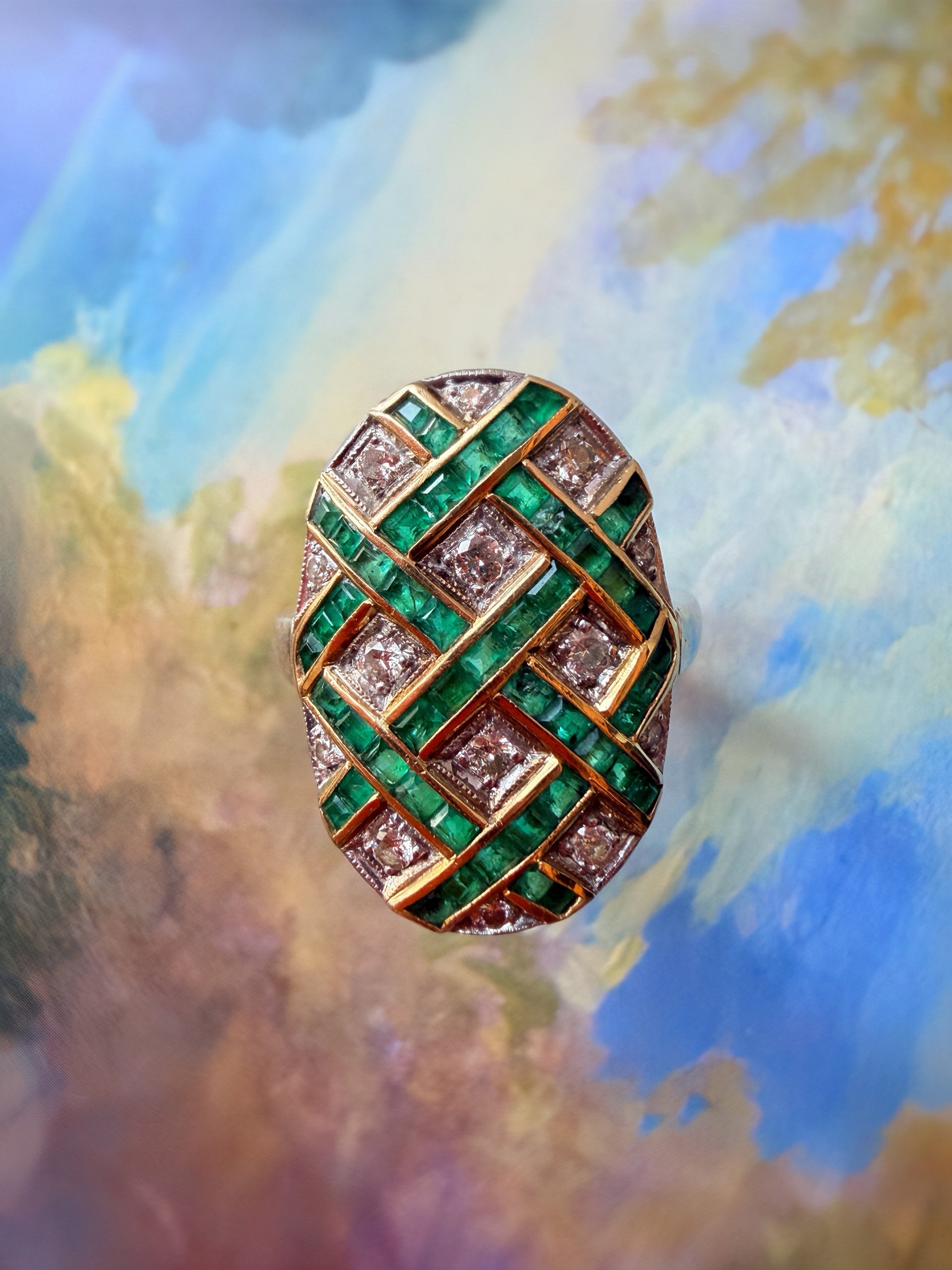 Vintage 18K Gold Diamond & Emerald Crosshatch Ring