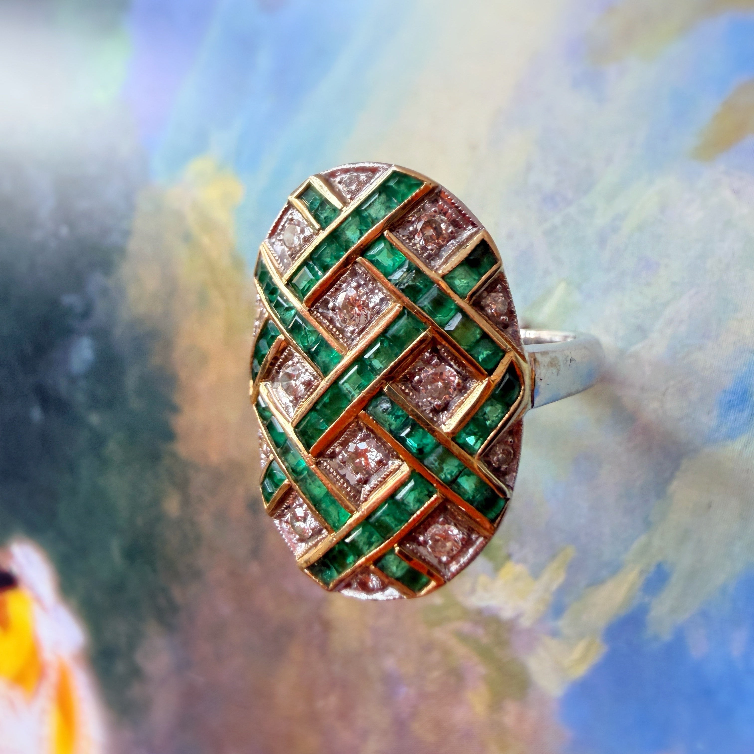 Vintage 18K Gold Diamond & Emerald Crosshatch Ring
