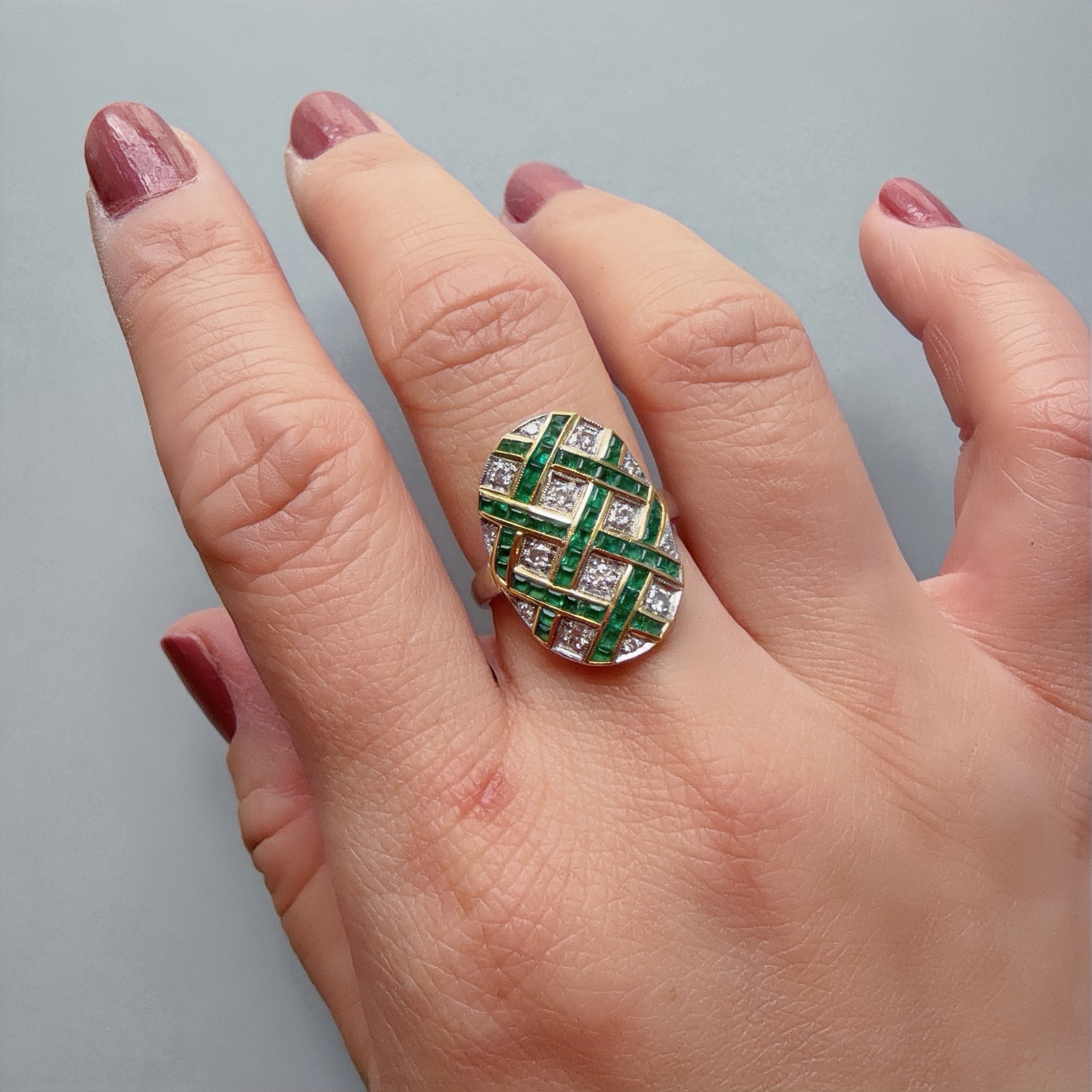 Vintage 18K Gold Diamond & Emerald Crosshatch Ring