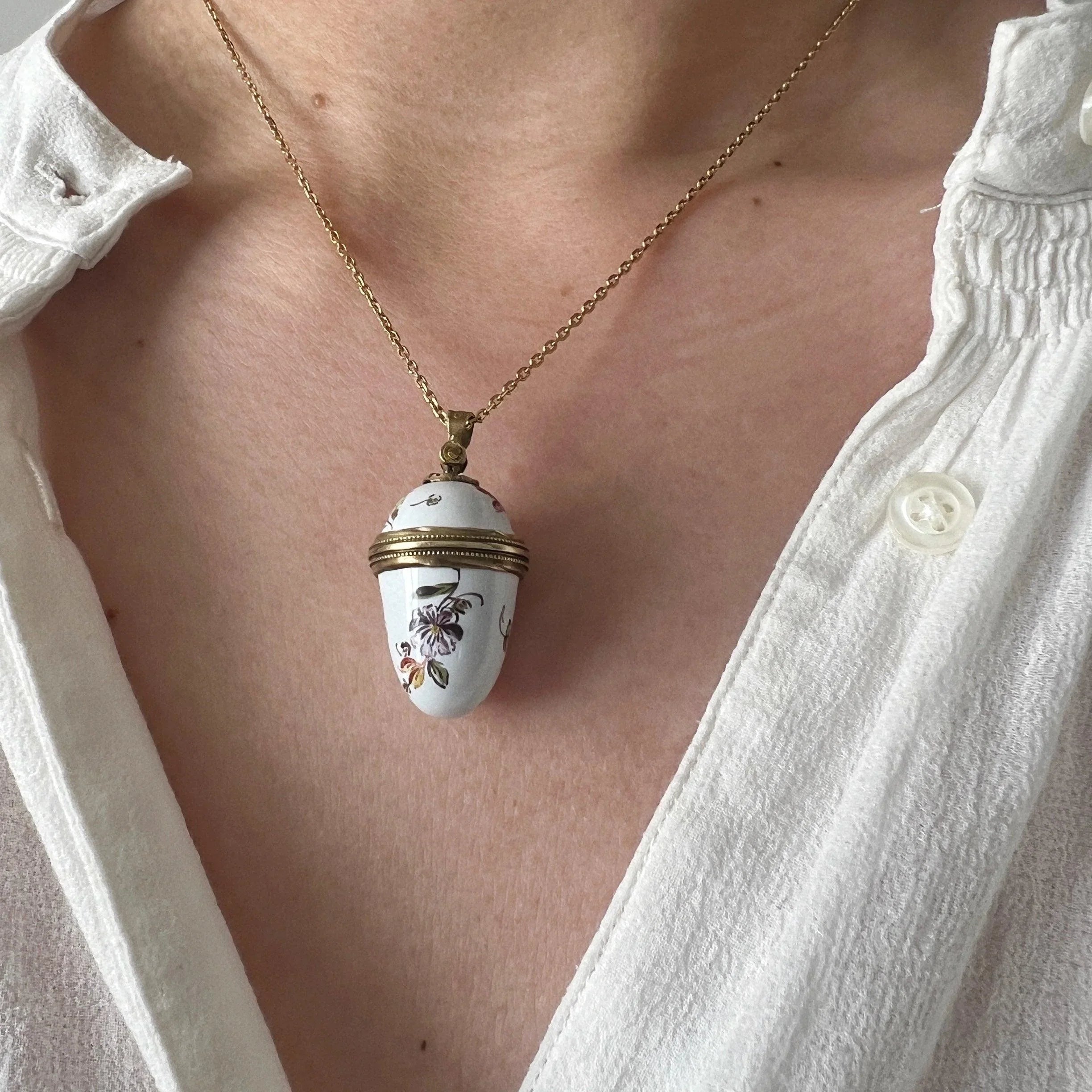 Rare Georgian era enamel flower egg salt bottle locket pendant - Curiously timeless
