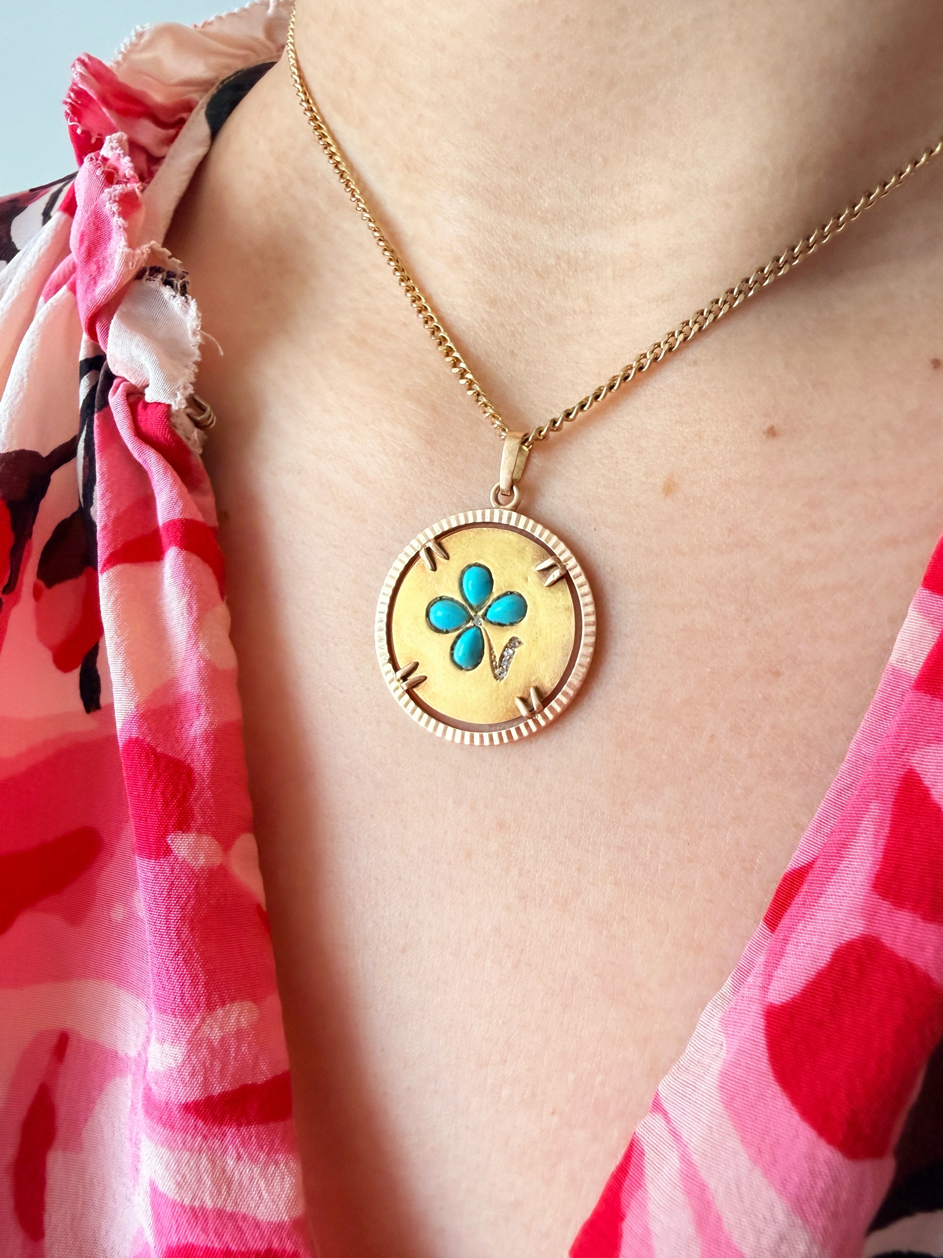 18K yellow gold blue turquoise diamond clover pendant