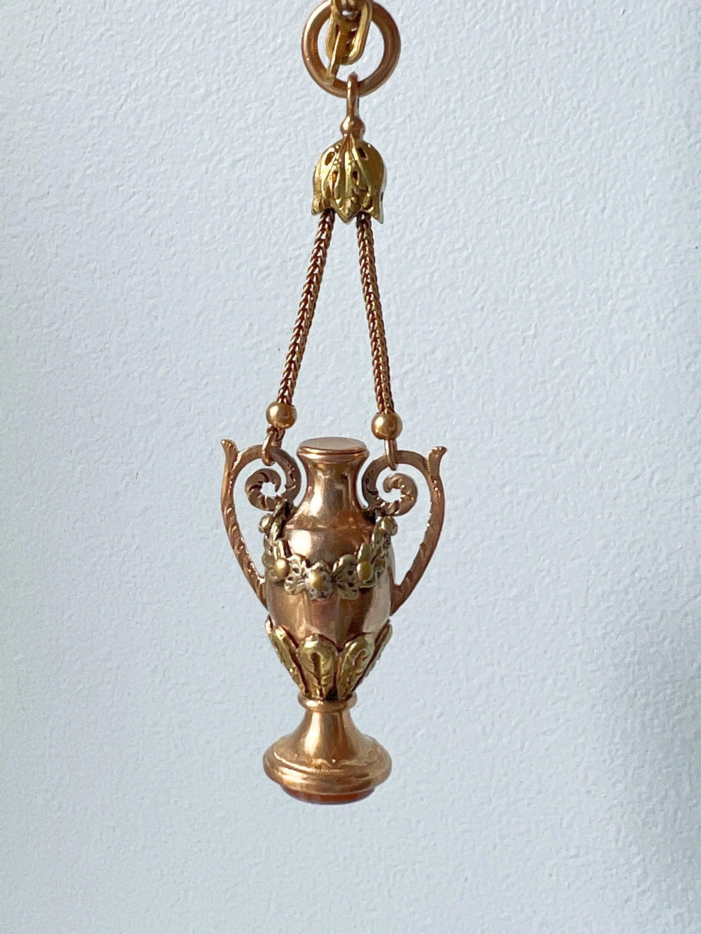Victorian era 18K gold amphora carnelian seal bottle pendant - Curiously timeless