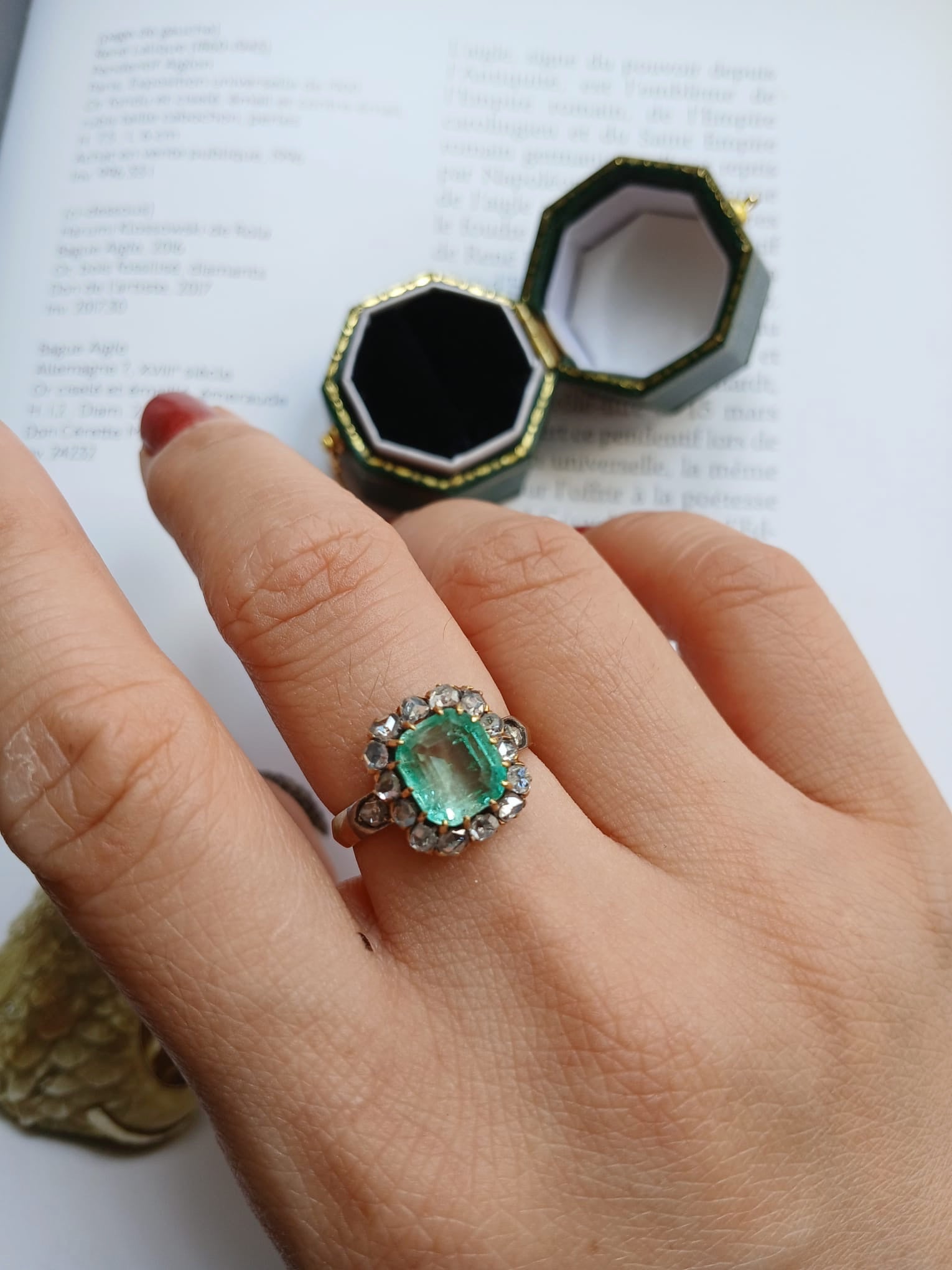 Antique Victorian 18K Gold Emerald Diamond Cluster Ring