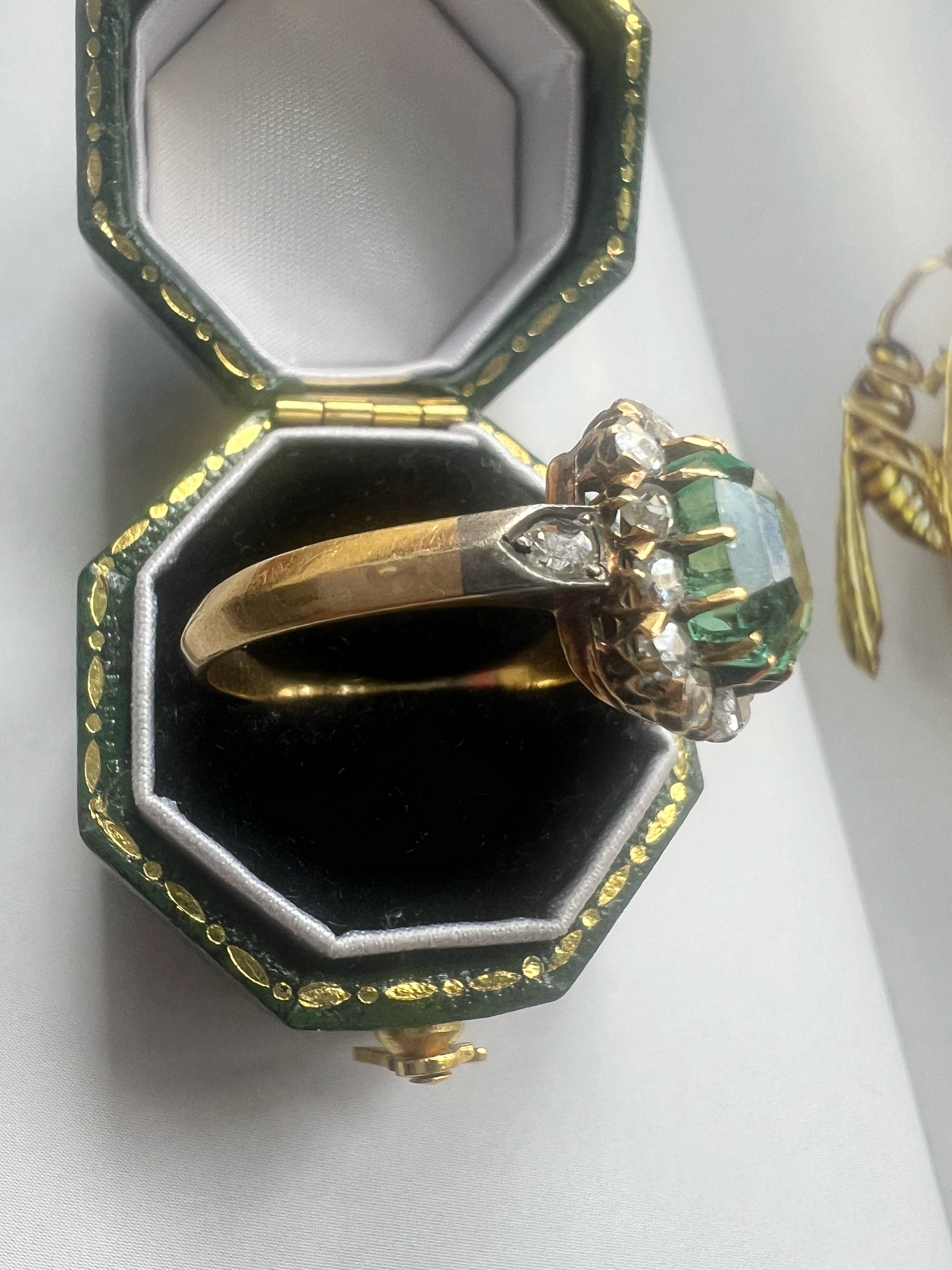Antique Victorian 18K Gold Emerald Diamond Cluster Ring