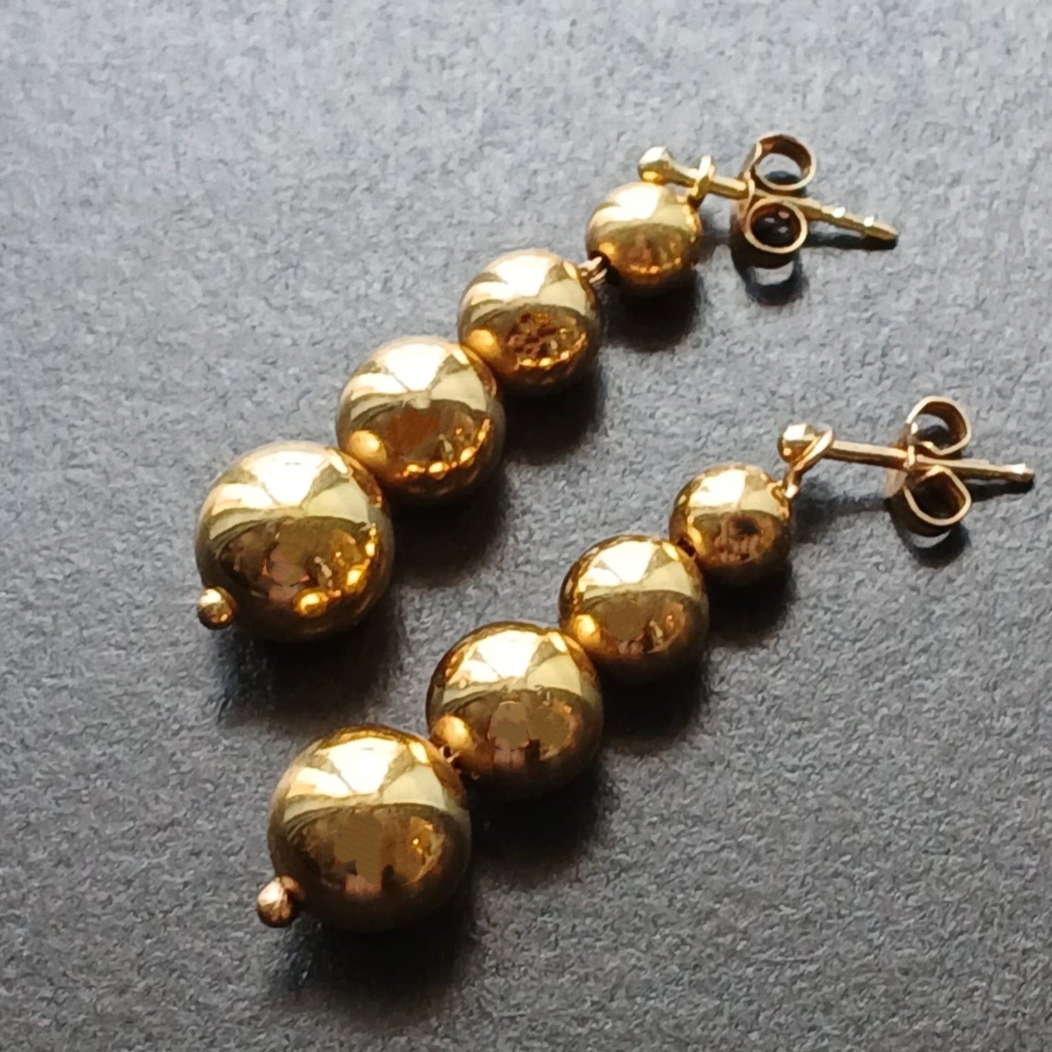 French vintage 18K gold graduated bead drop earrings
