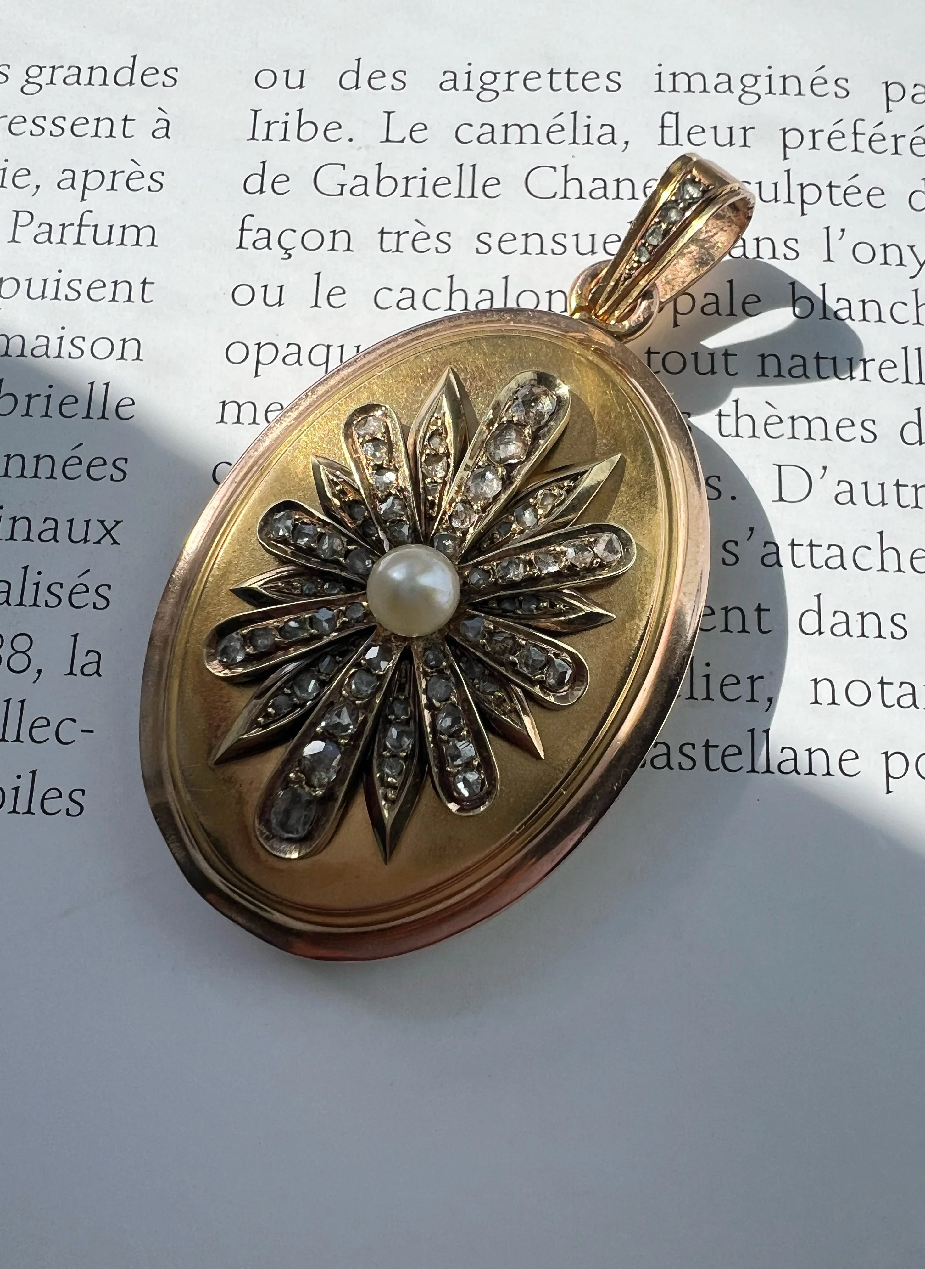 Victorian 18K Gold Diamond natural Pearl Daisy Locket Pendant