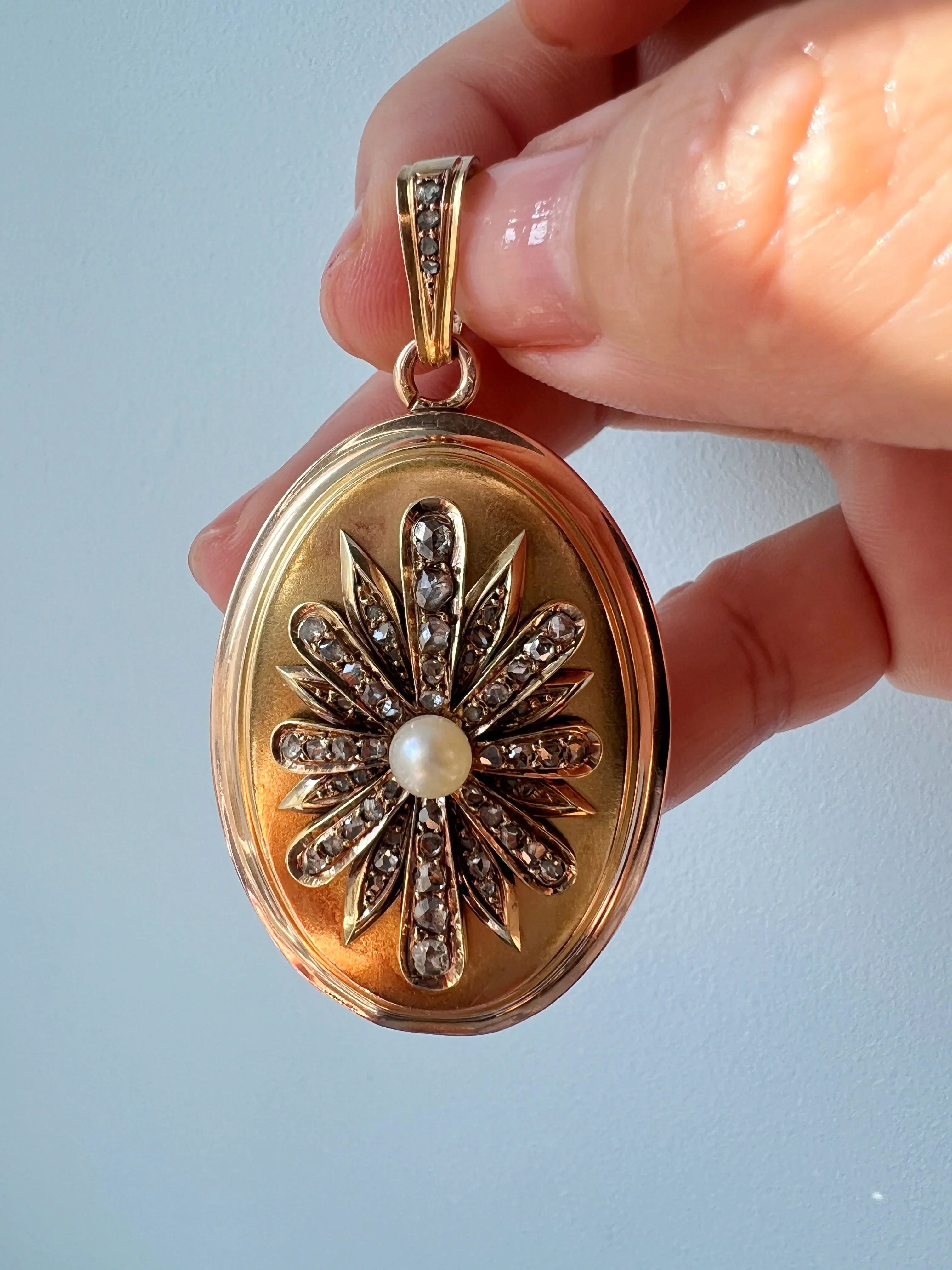 Victorian 18K Gold Diamond natural Pearl Daisy Locket Pendant
