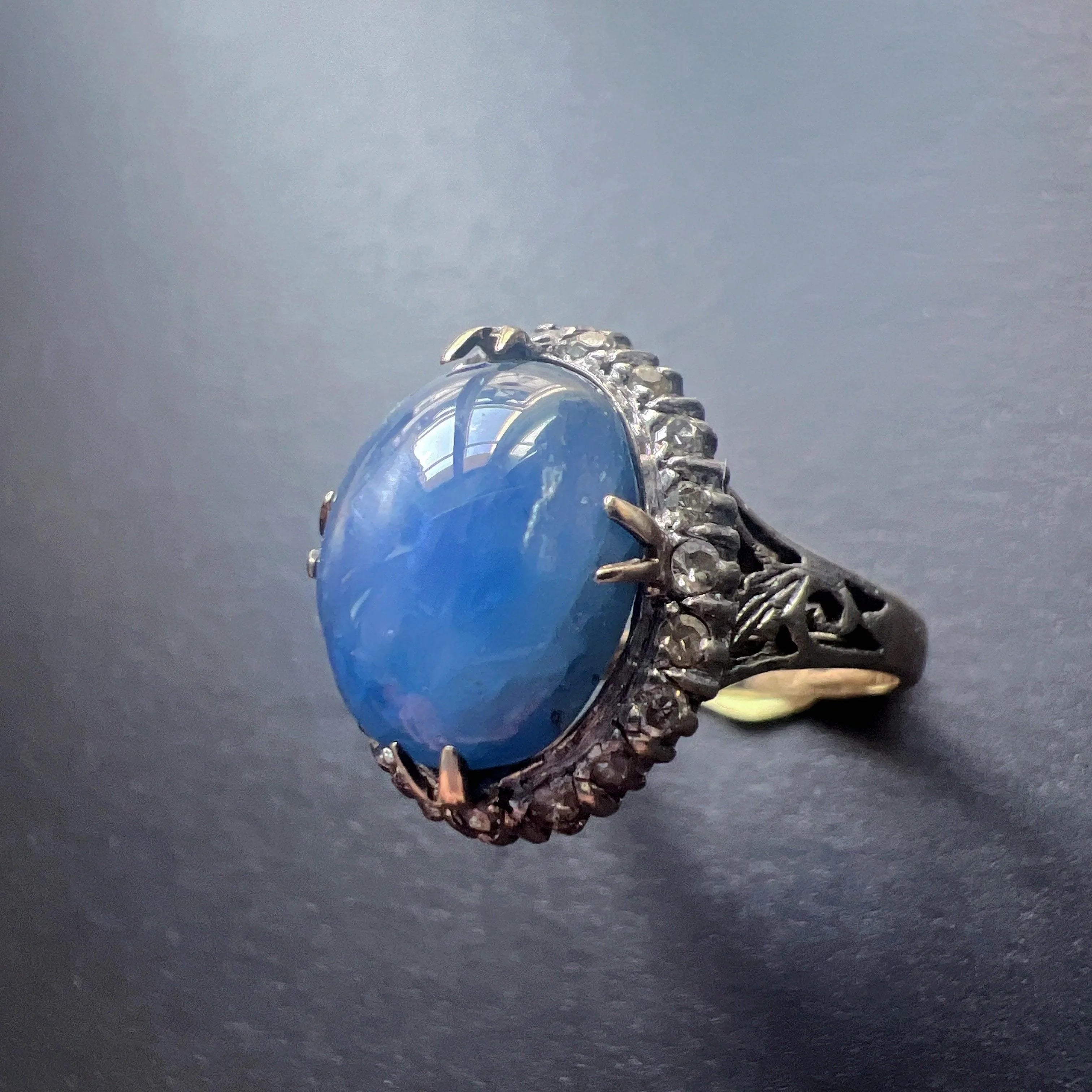 Victorian era 9K gold star blue sapphire diamond ring - Curiously timeless