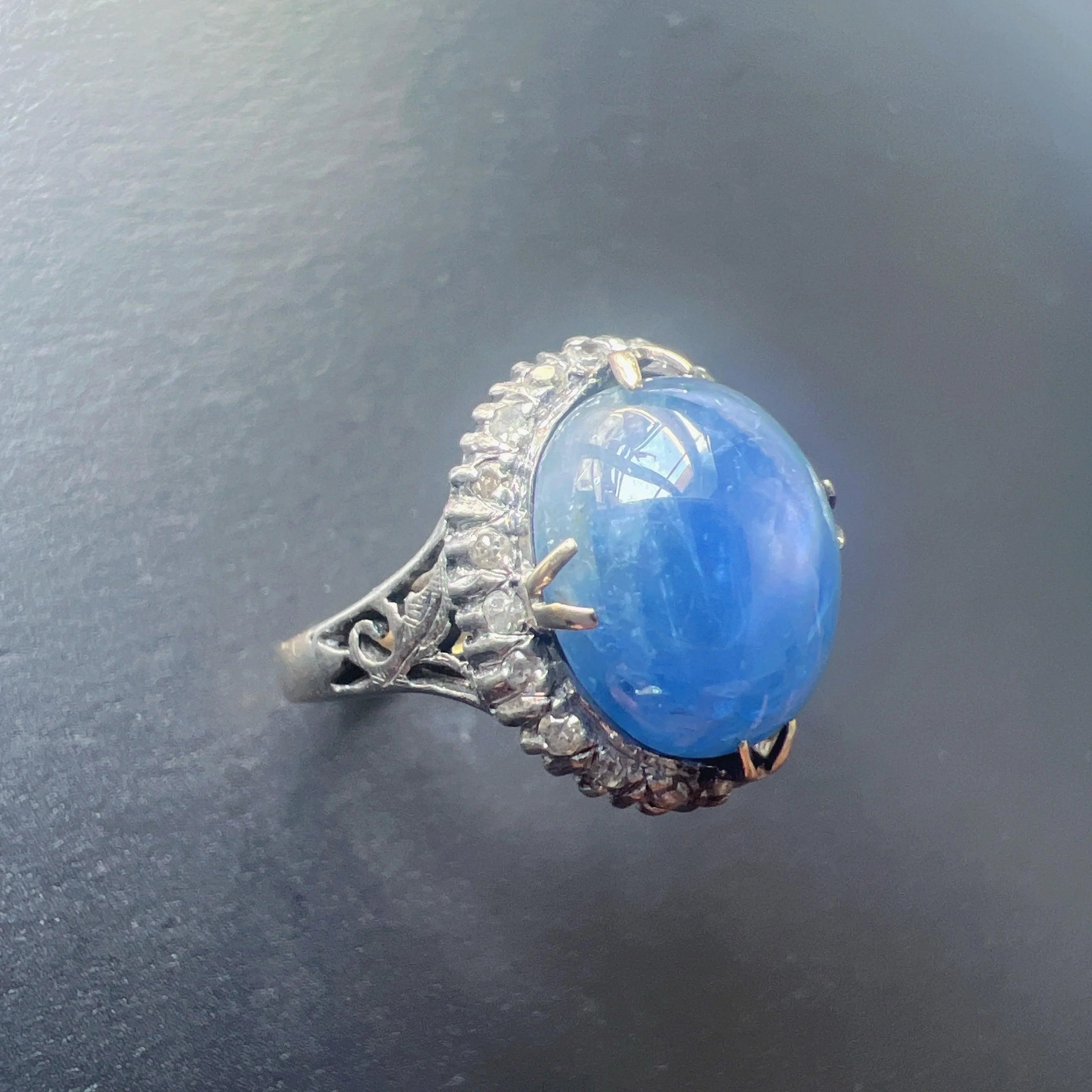 Victorian era 9K gold star blue sapphire diamond ring - Curiously timeless