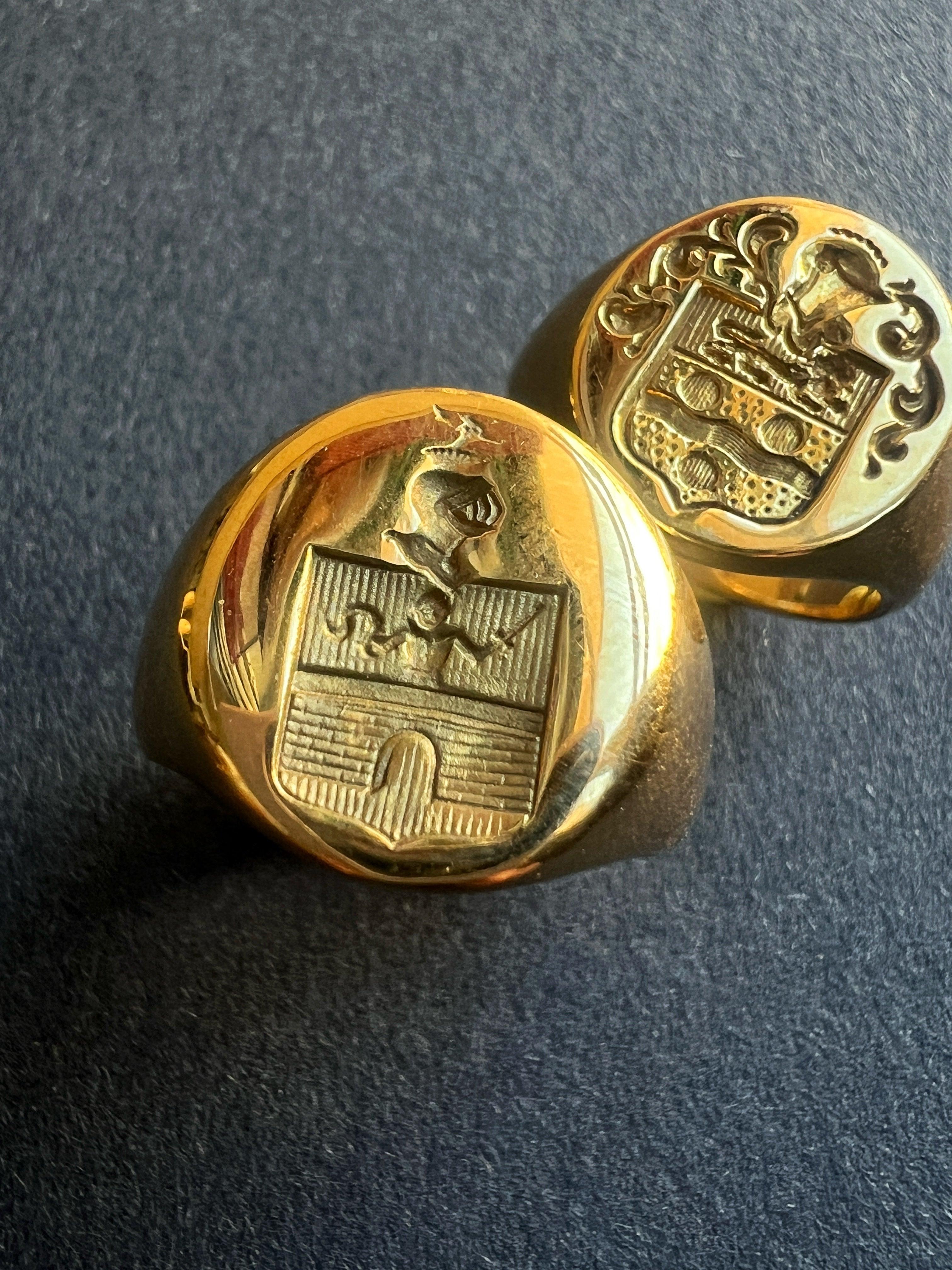 French antique 18k gold signet ring with coat of arms