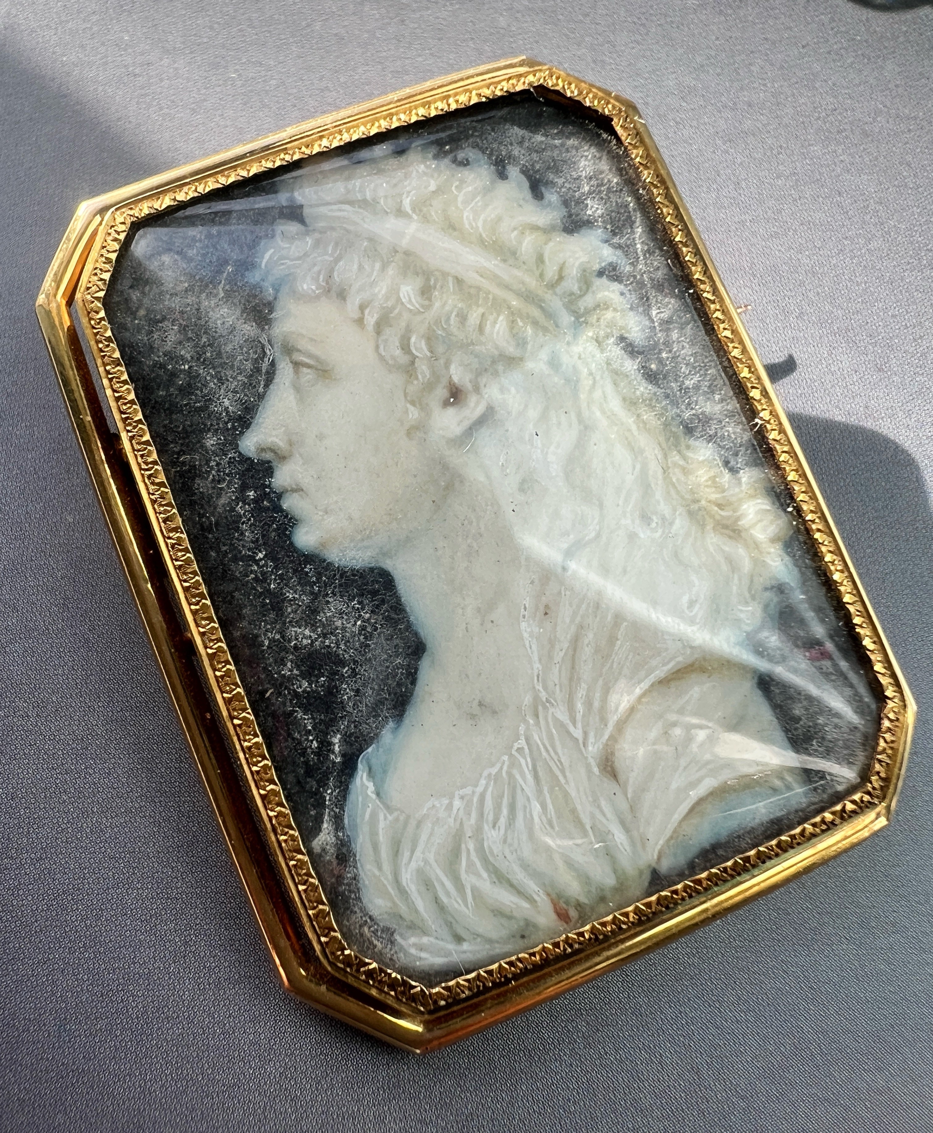 Georgian era French 18K Grisaille Miniature portrait brooch