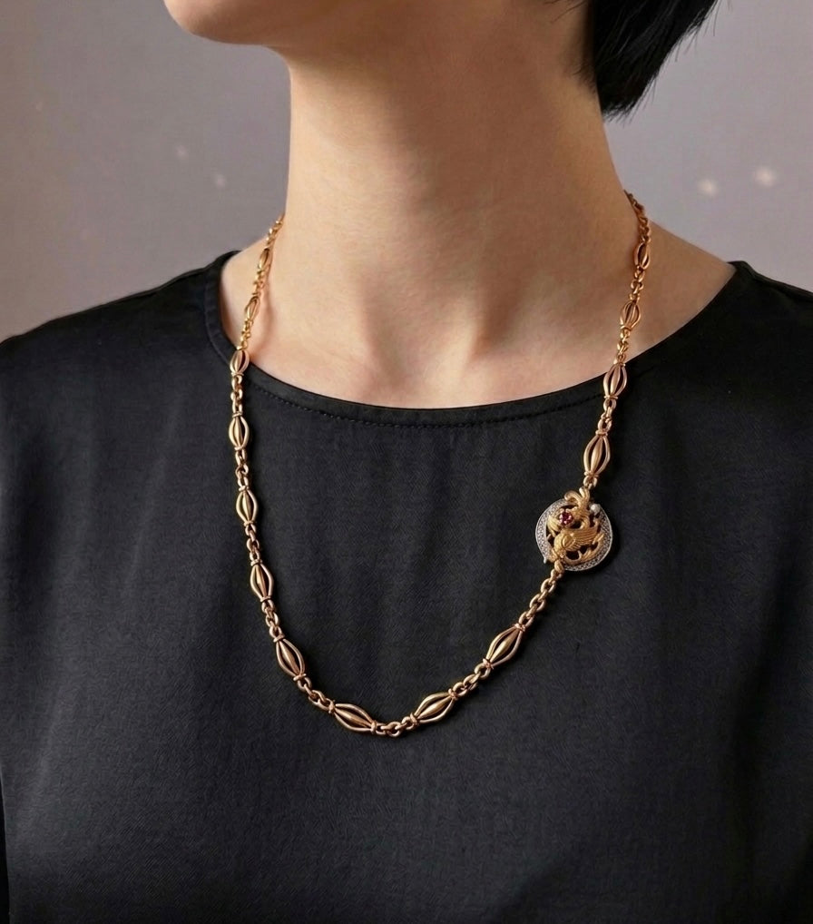 French Art Nouveau 18K gold chimera chain clip