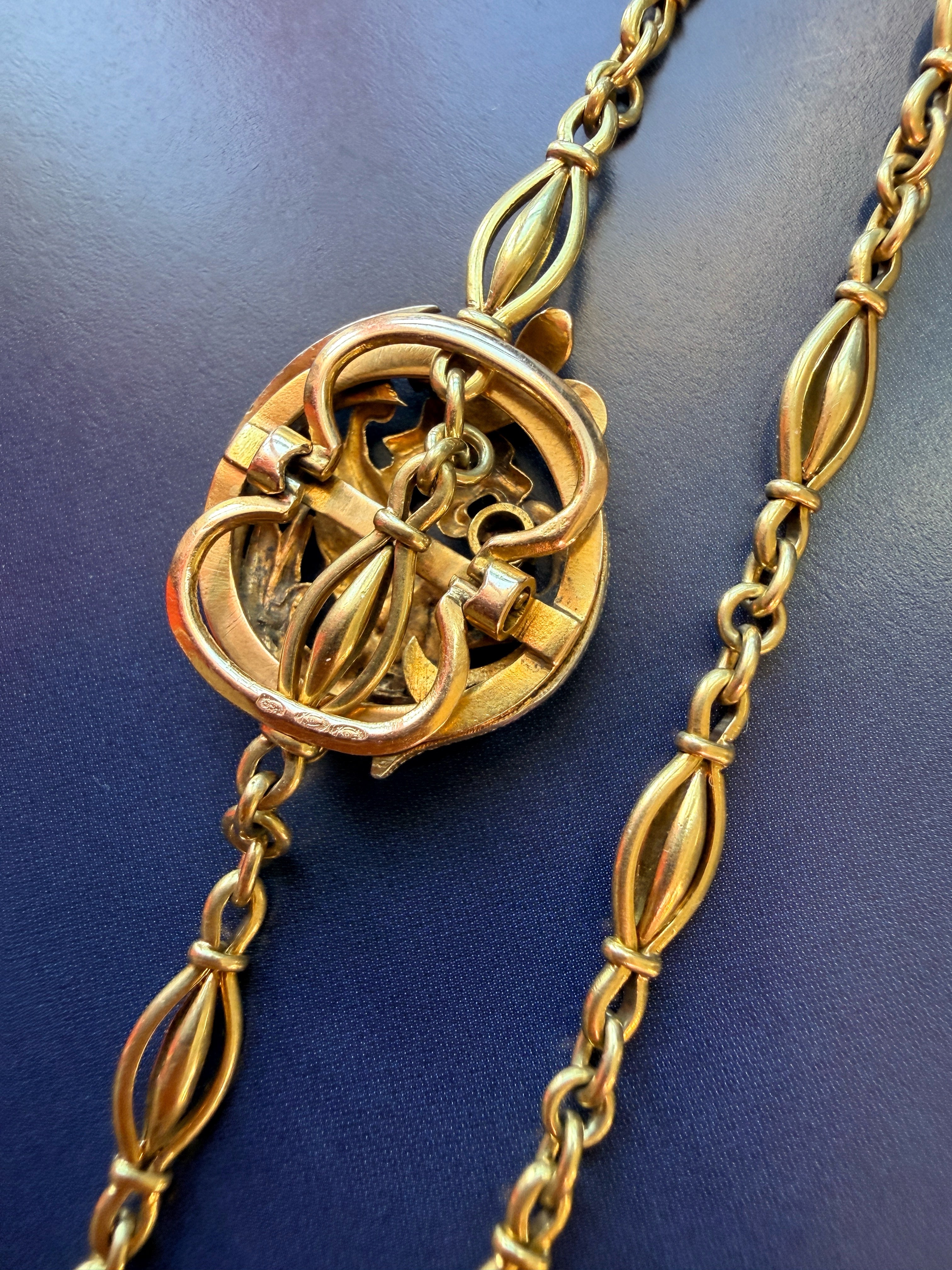 French Art Nouveau 18K gold chimera chain clip