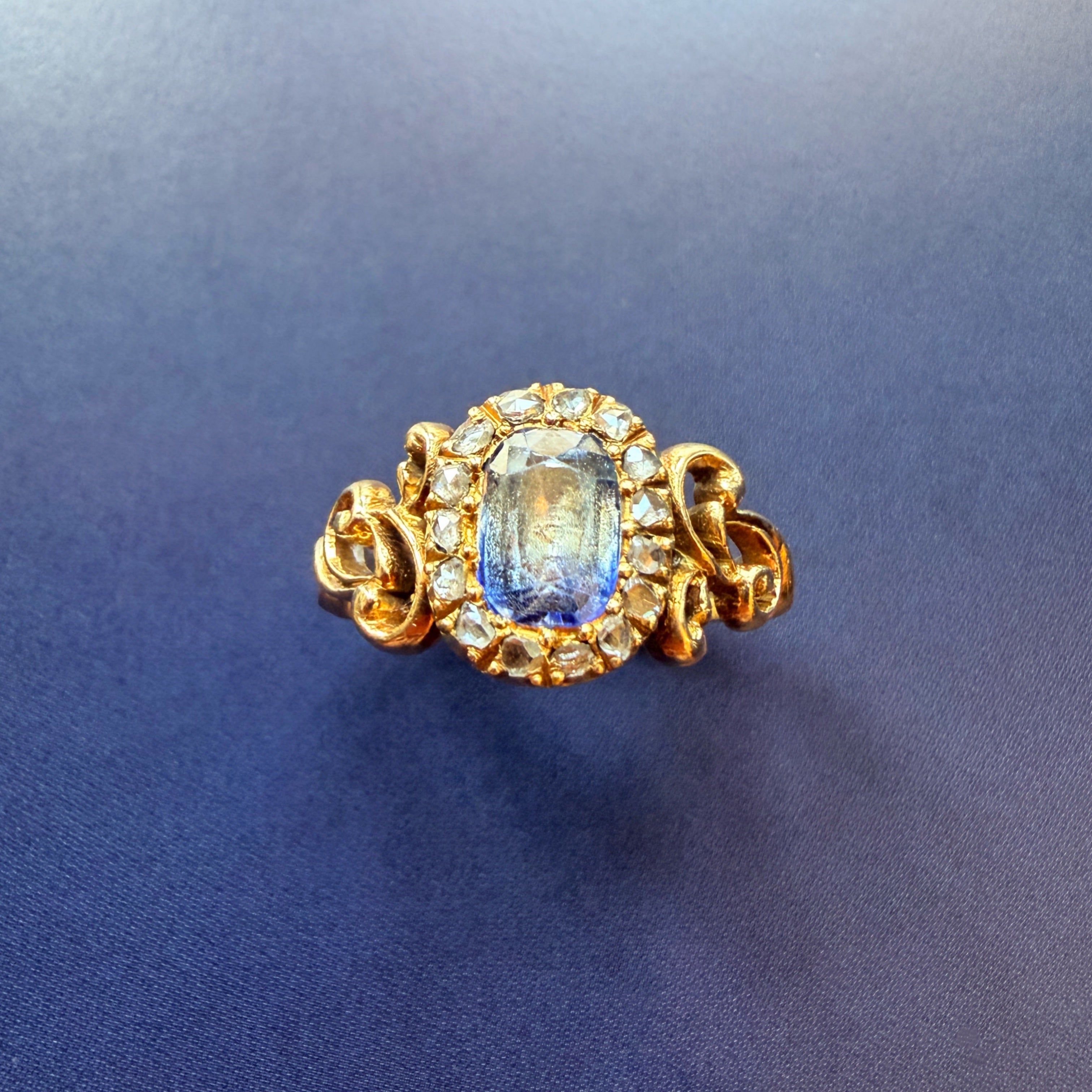 French antique 18K gold Sapphire diamonds ring