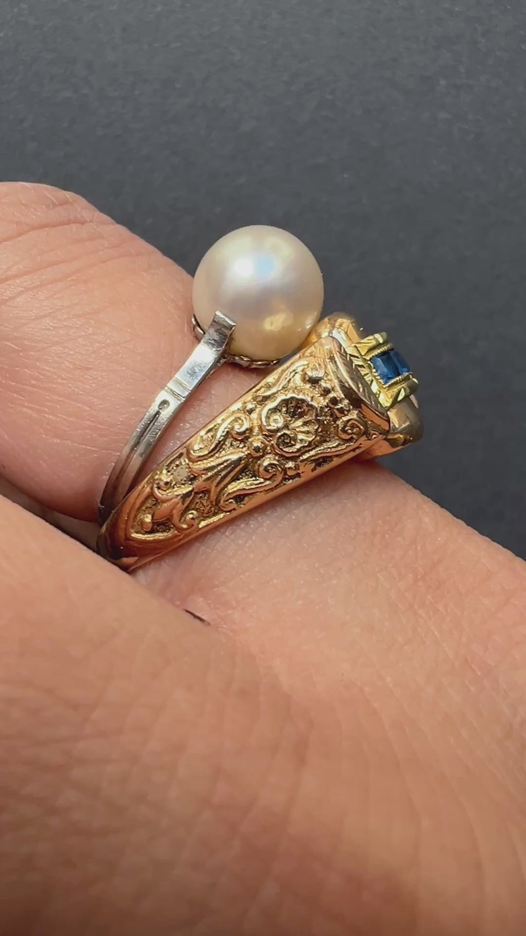 Early 20th Century Portuguese 19.2K Gold Shell Ring