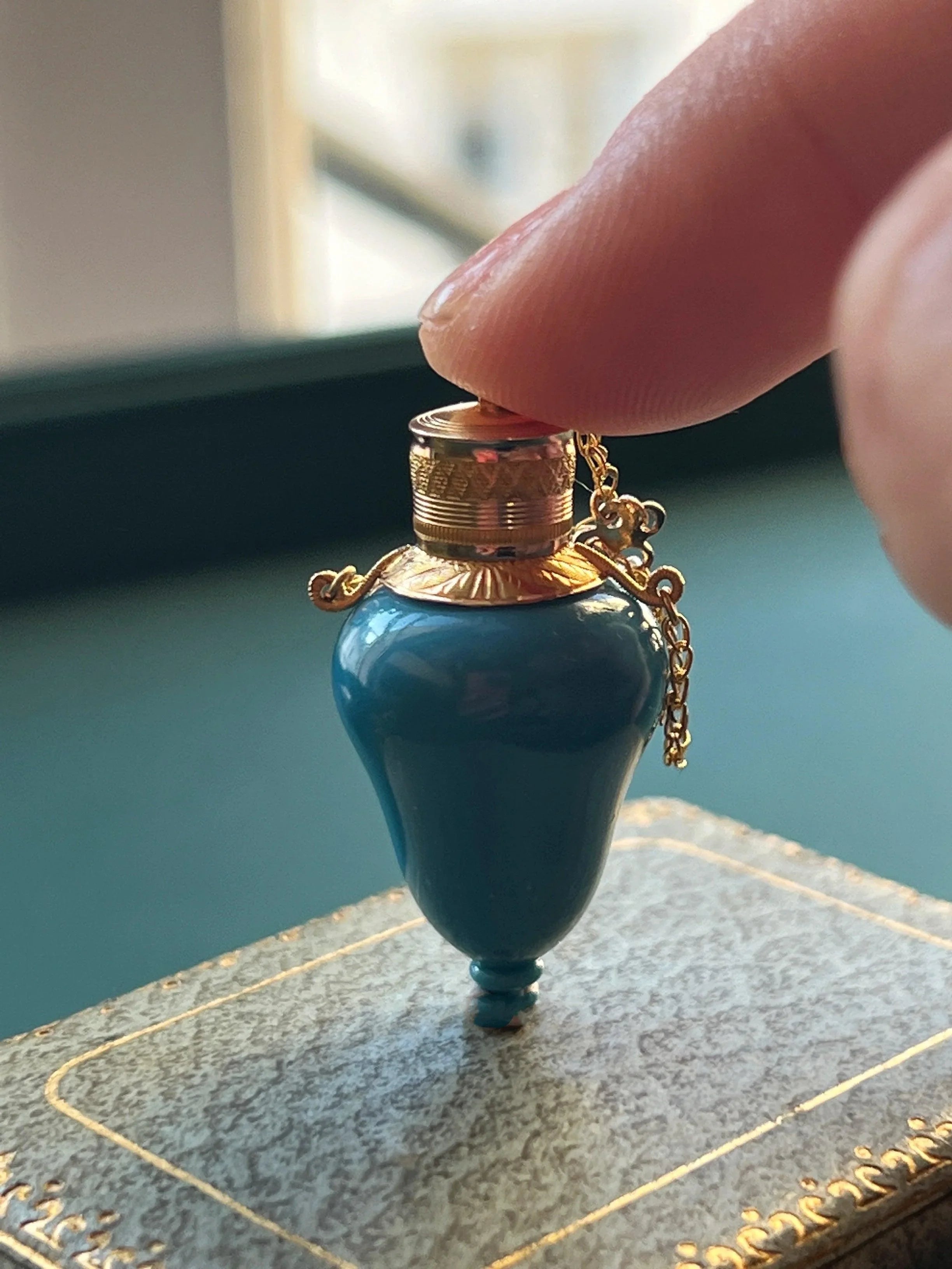Rare French 19th century 18k gold blue opaline perfume bottle pendant - Curiously timeless