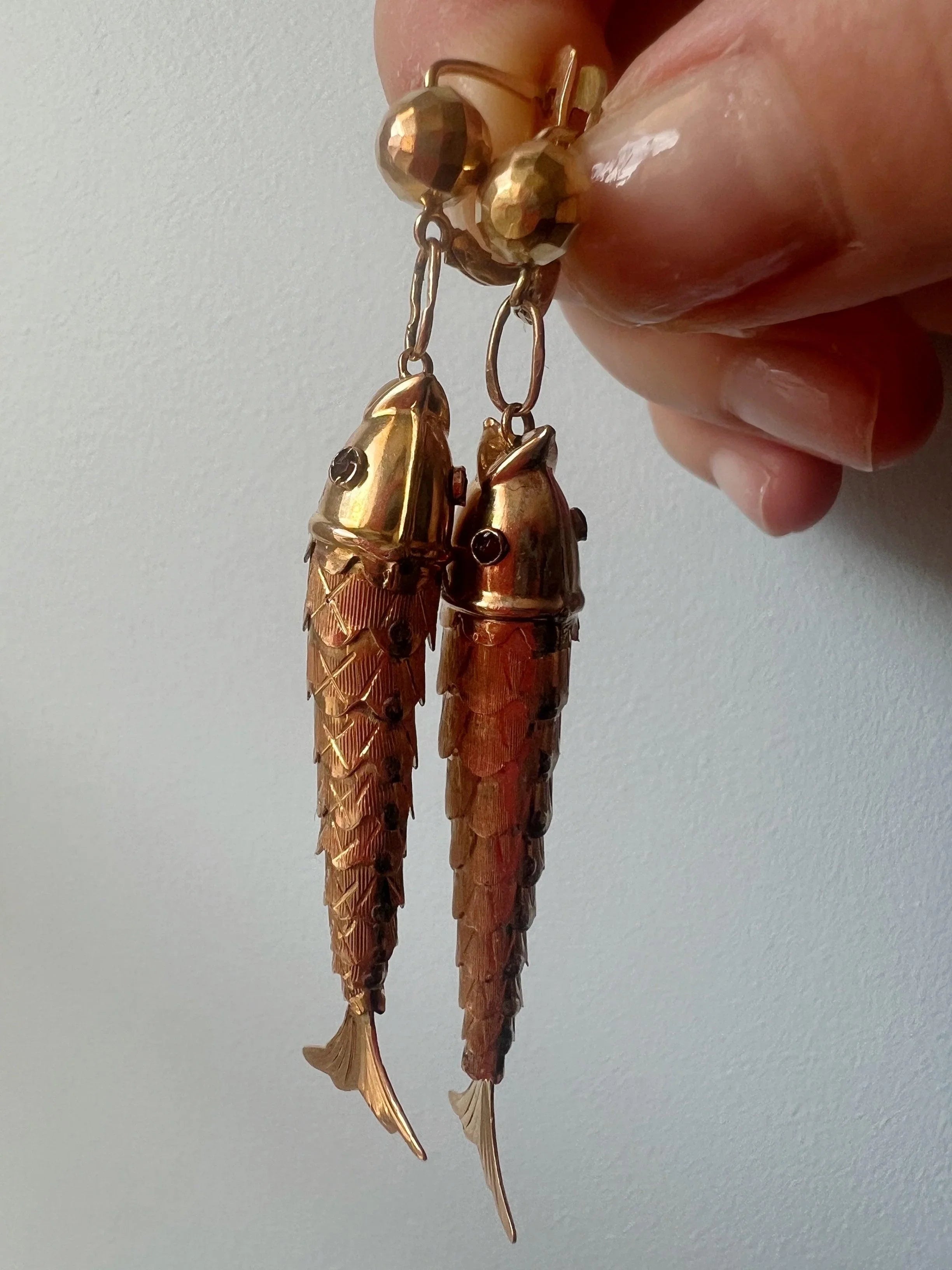 18K yellow gold articulated carp fish earrings - Curiously timeless