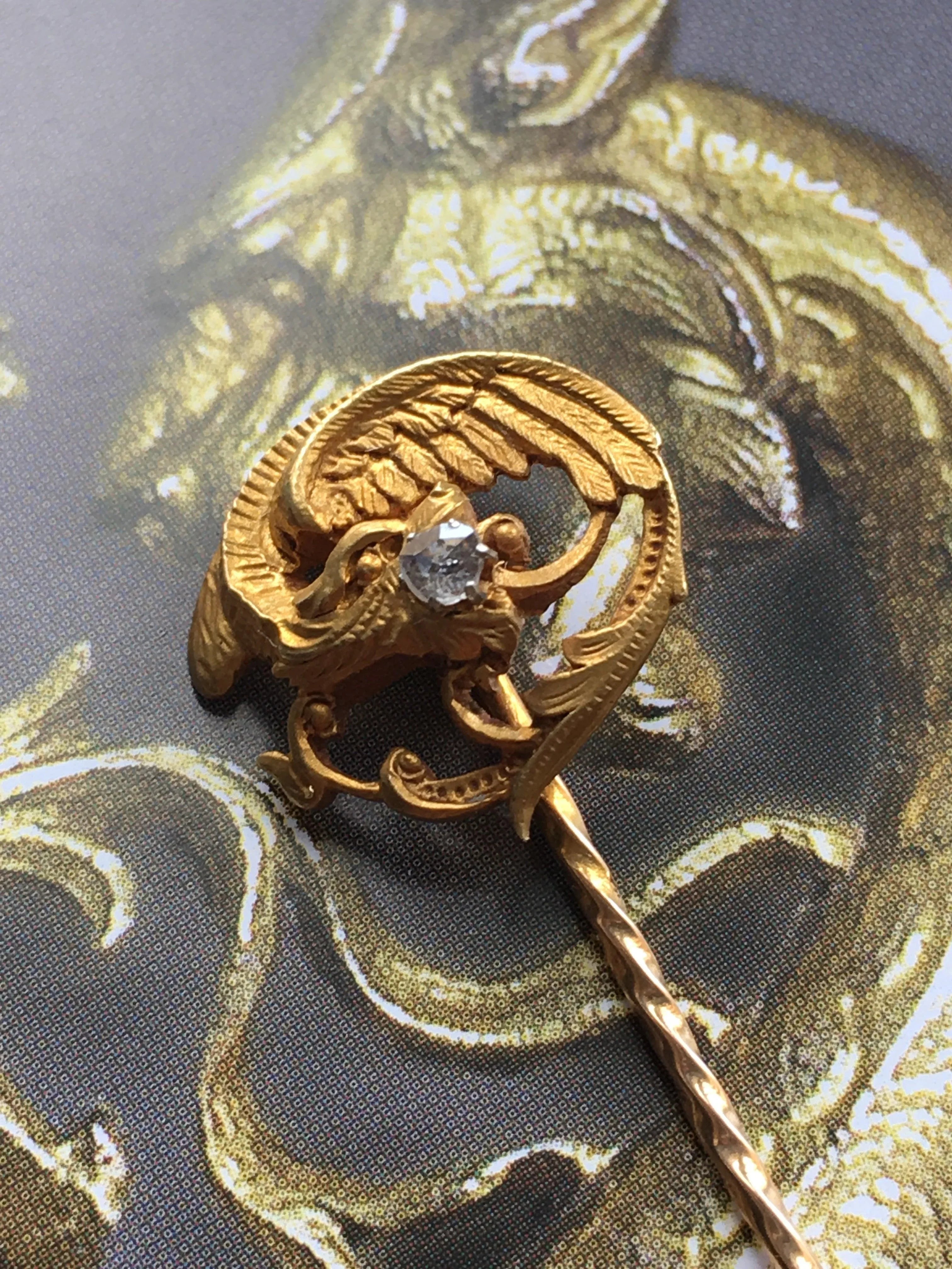 Magnificent Boxed 18K gold rose cut diamond chimera pin brooch - Curiously timeless