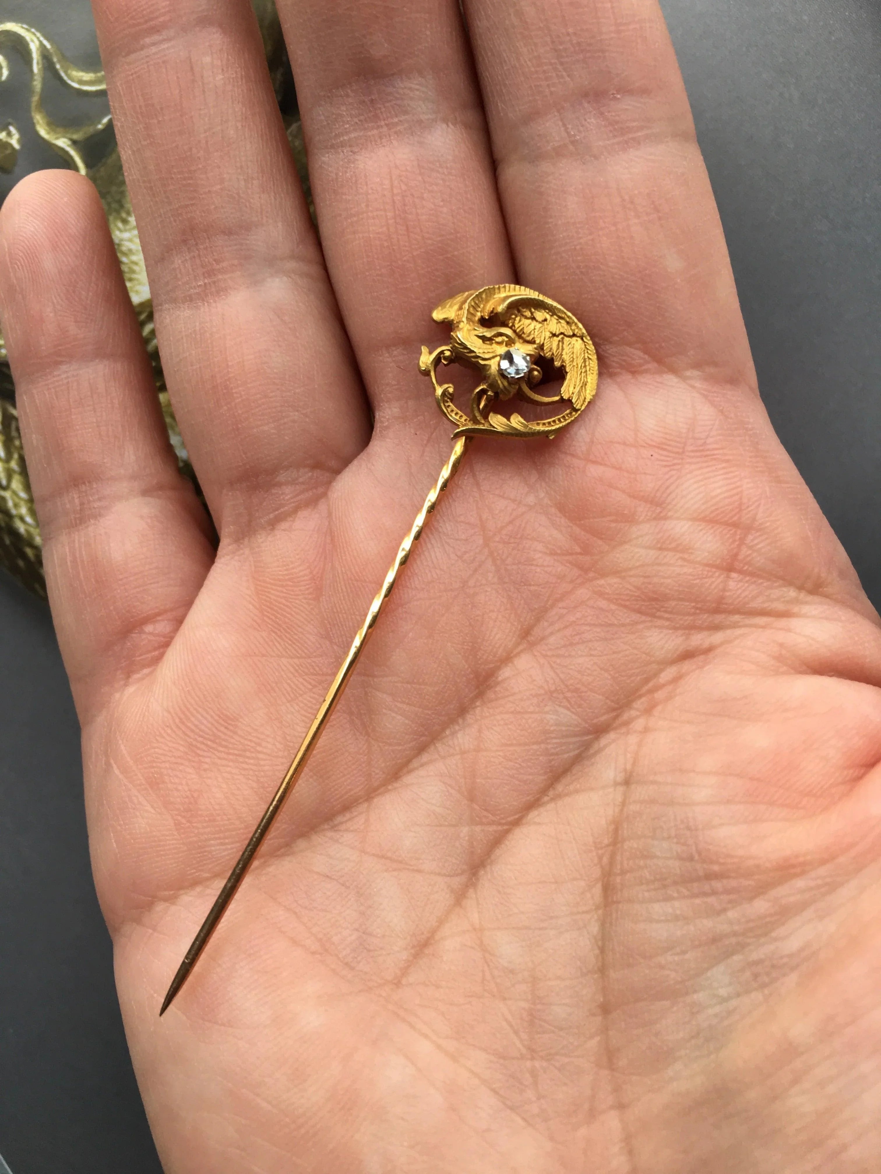 Magnificent Boxed 18K gold rose cut diamond chimera pin brooch - Curiously timeless