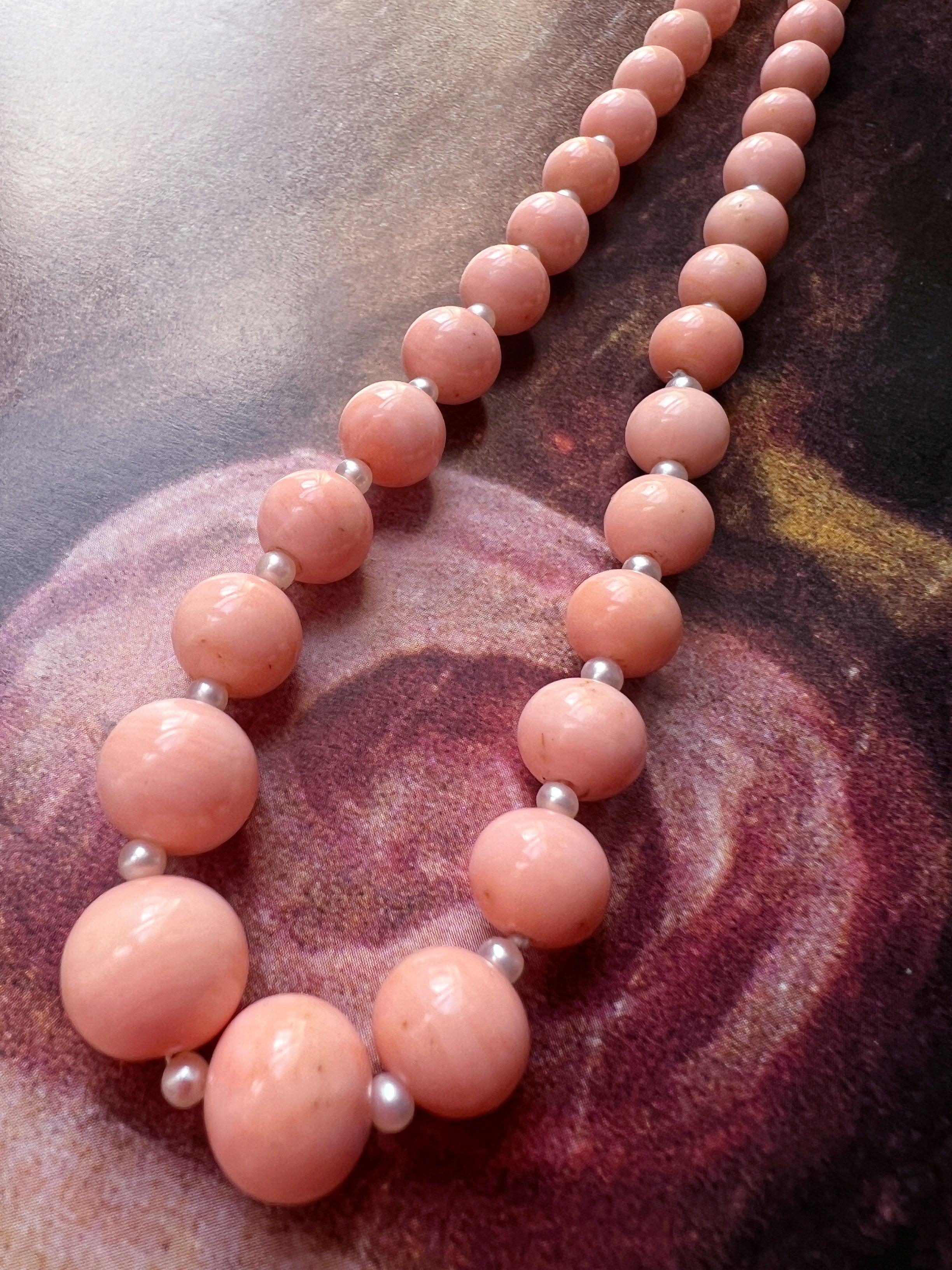 18K gold graduated natural angel skin pink coral pearl necklace - Curiously timeless