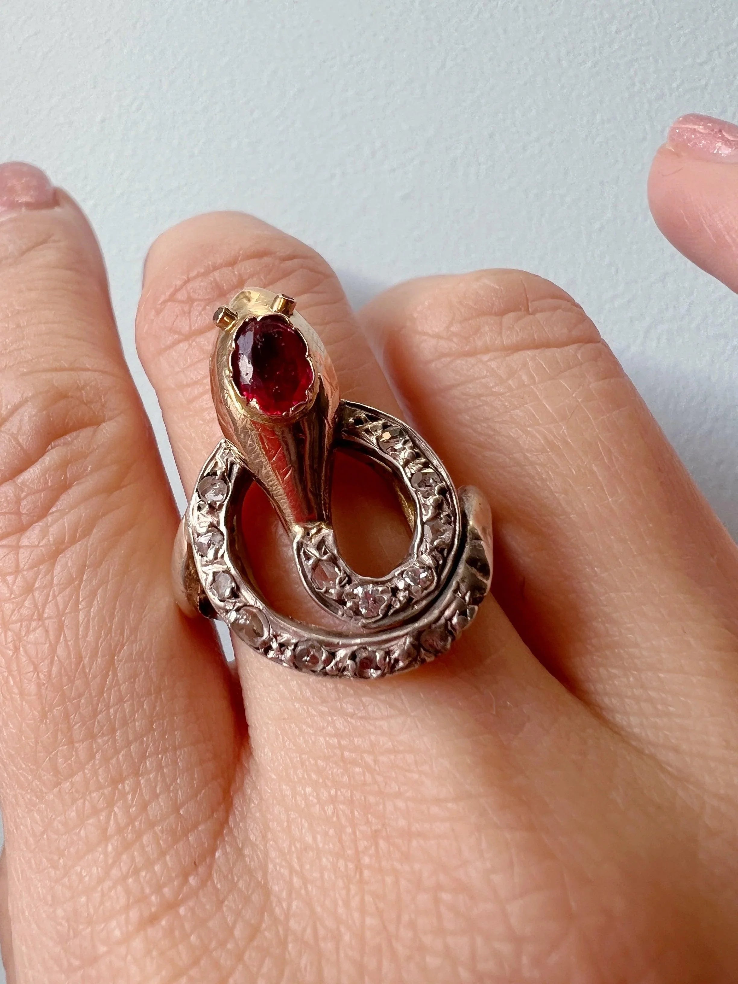 Victorian era 18K gold rose cut diamond twisted snake ring - Curiously timeless